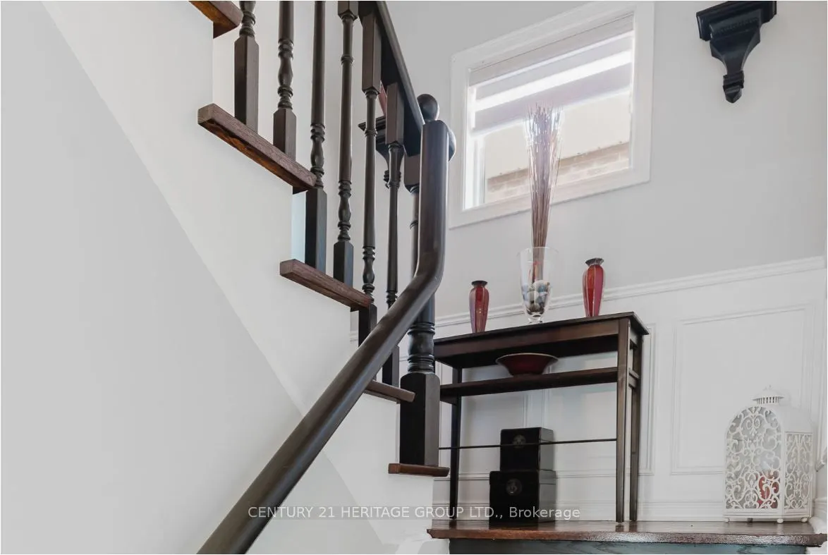 147 Pentland Crescent