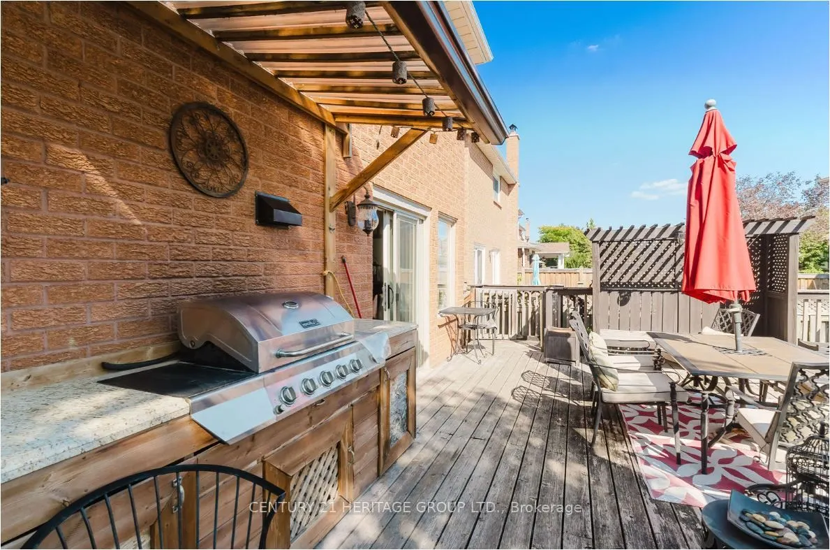 147 Pentland Crescent