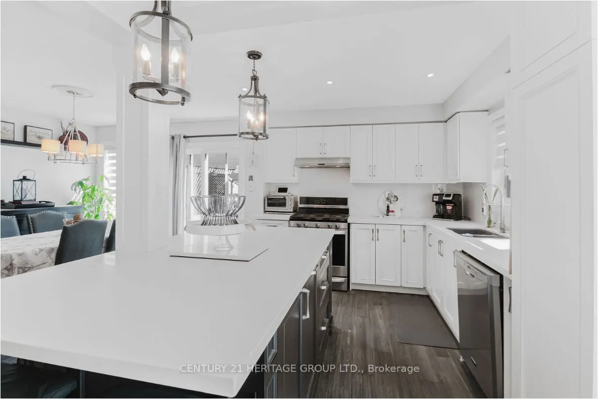 147 Pentland Crescent