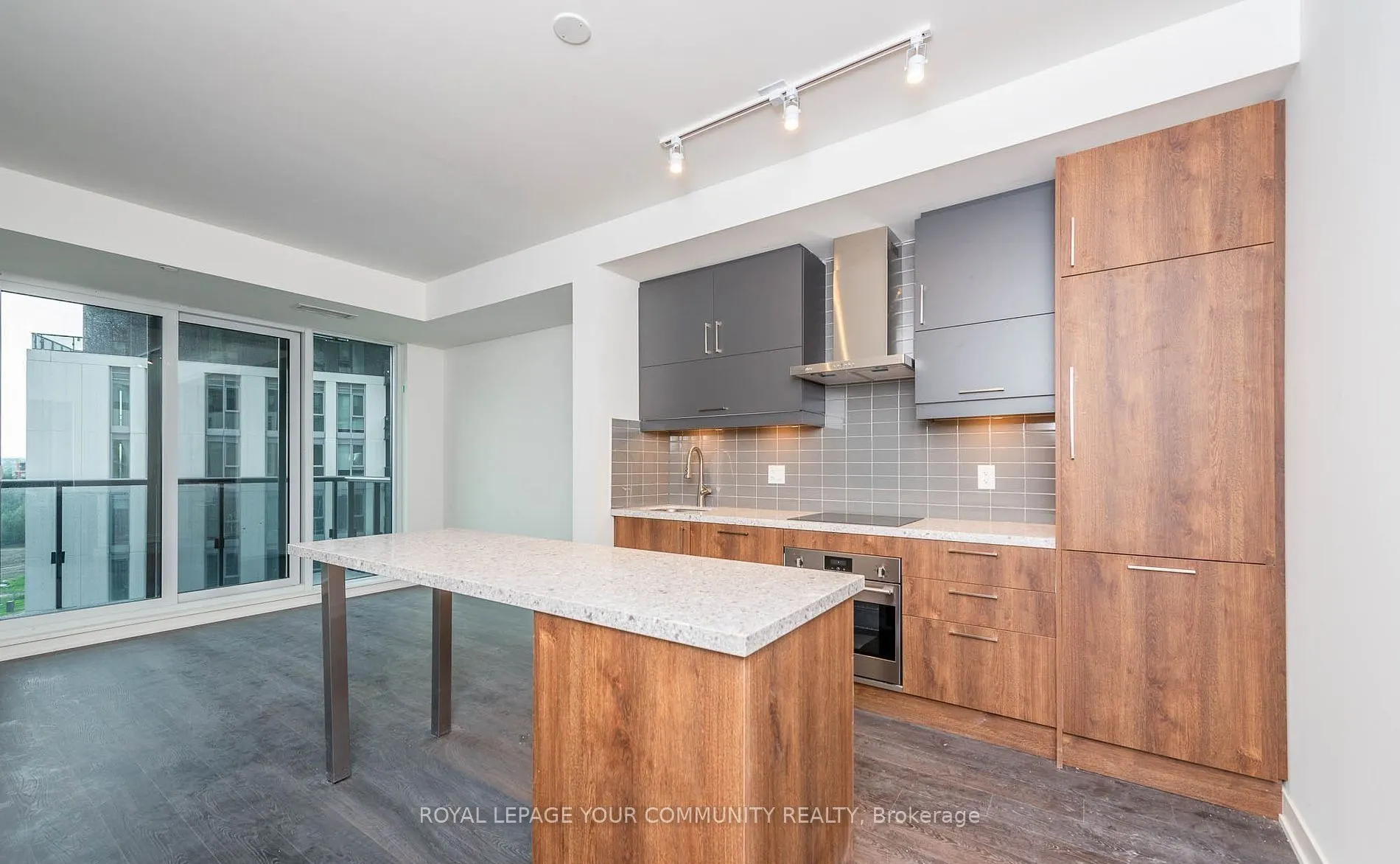 8119 Birchmount Road, #928