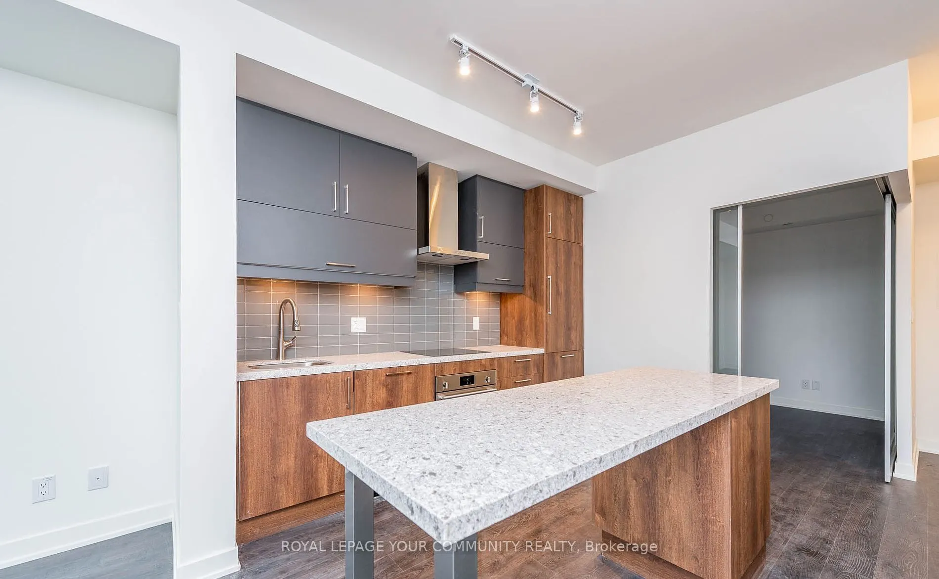8119 Birchmount Road, #928