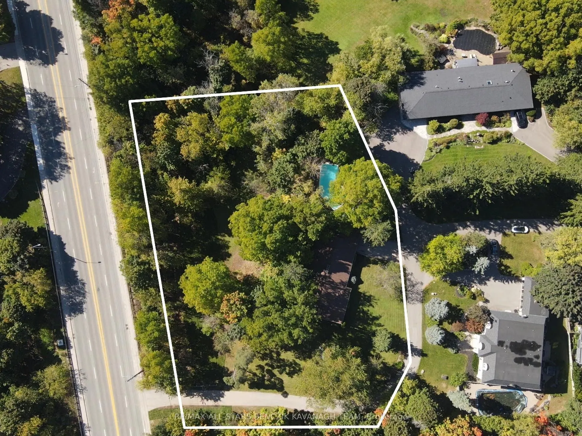 2 Savannah Crescent