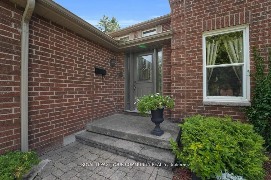 25 Hare Court
