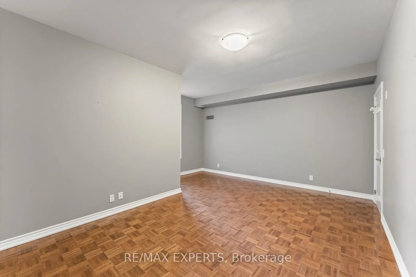 9519 Keele Street, #230