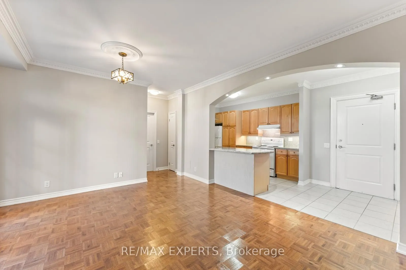 9519 Keele Street, #230