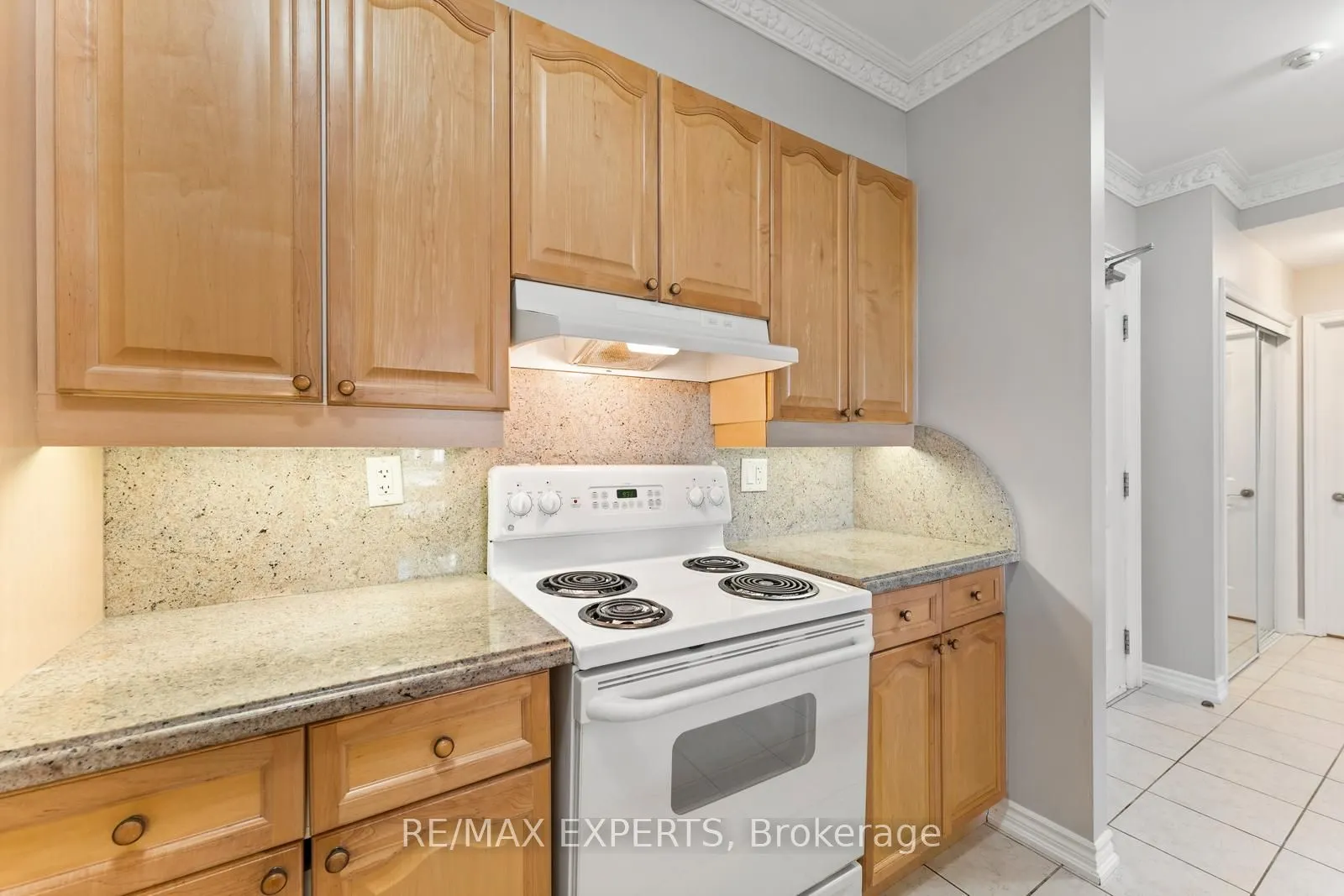 9519 Keele Street, #230