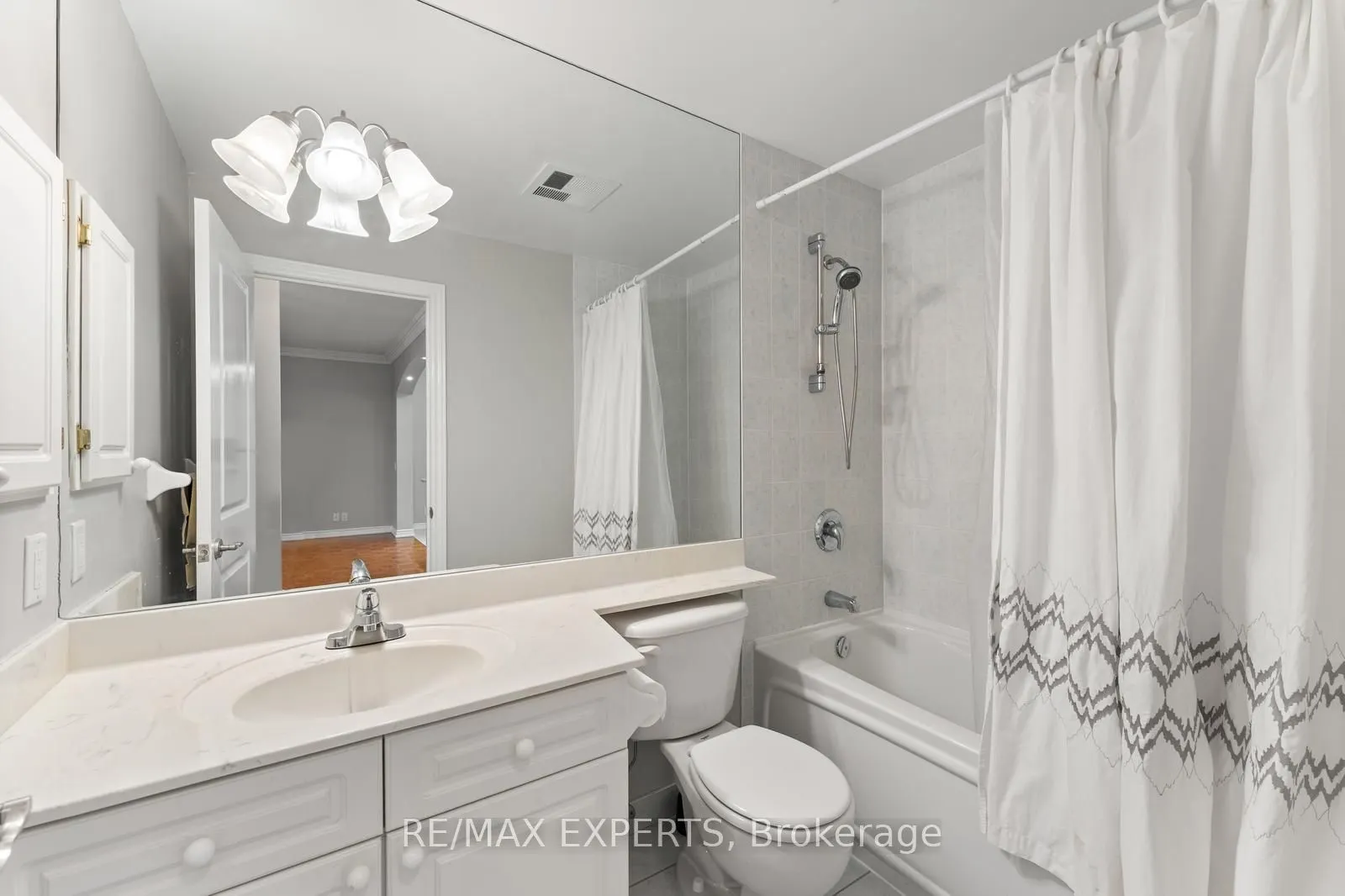 9519 Keele Street, #230