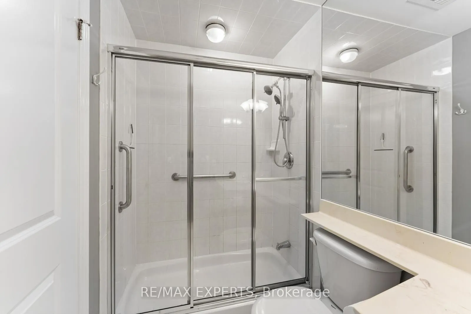 9519 Keele Street, #230