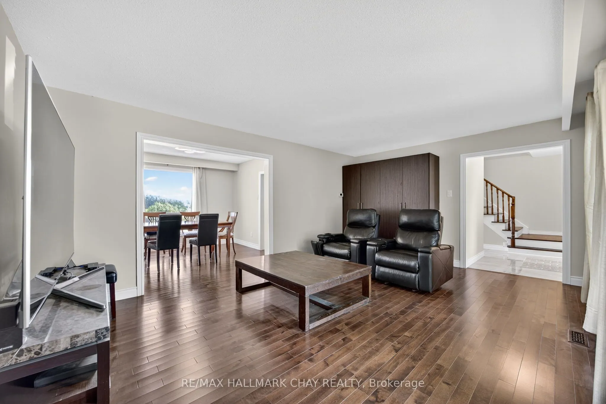 3 Simon Drive