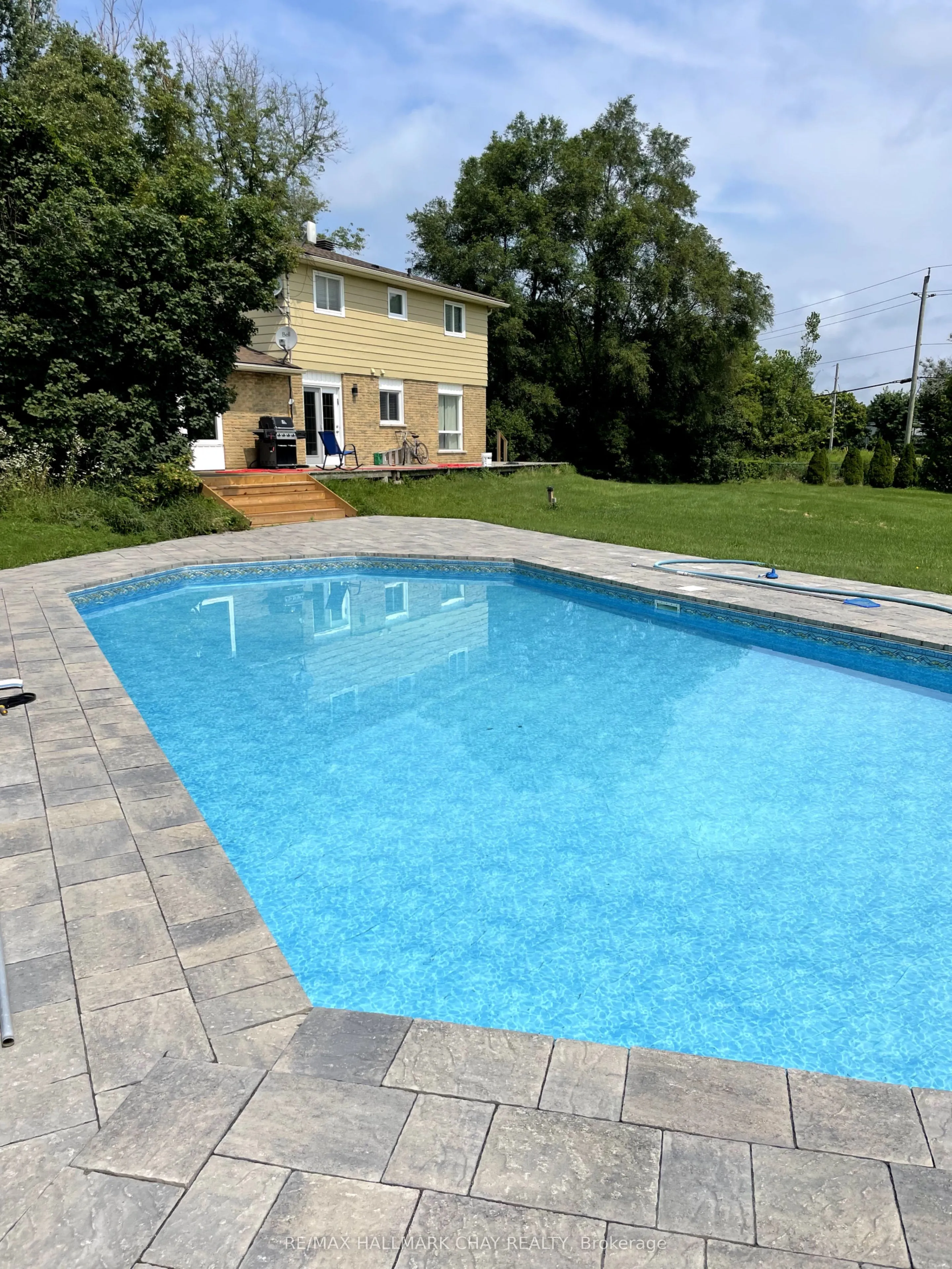 3 Simon Drive