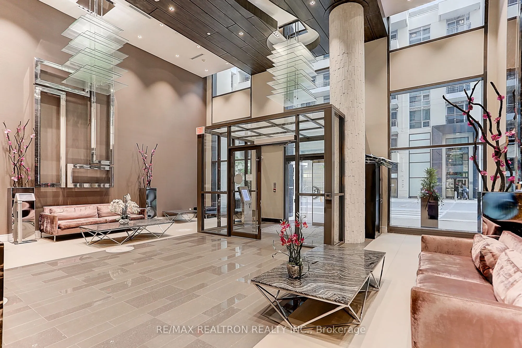 9205 Yonge Street, #1407