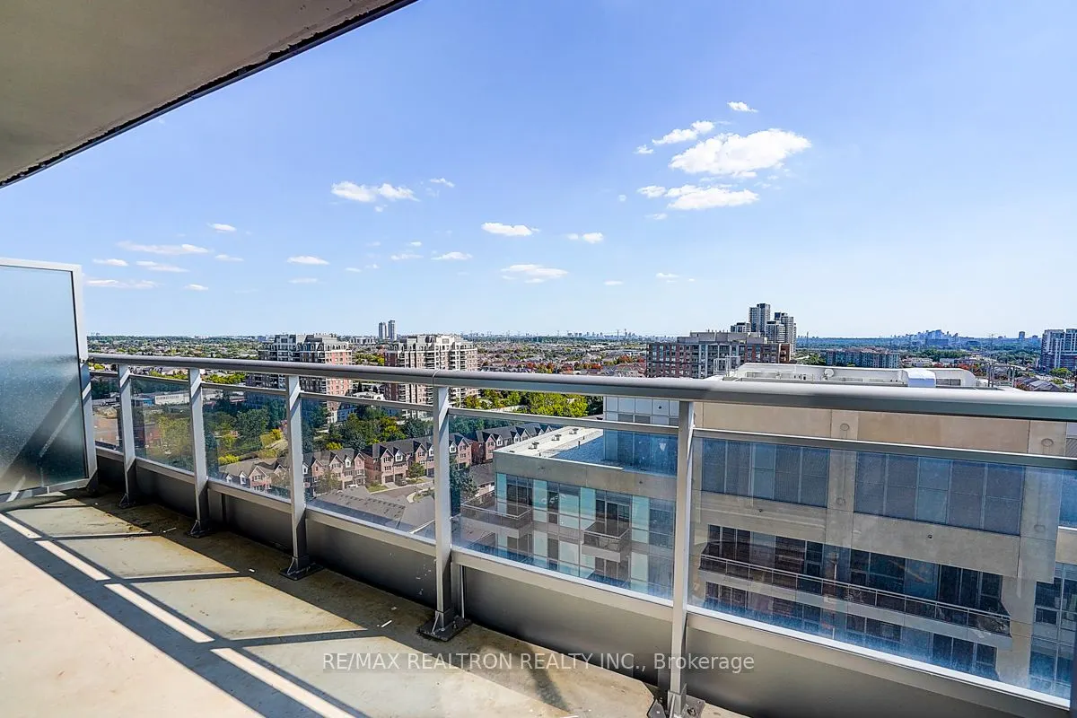 9205 Yonge Street, #1407