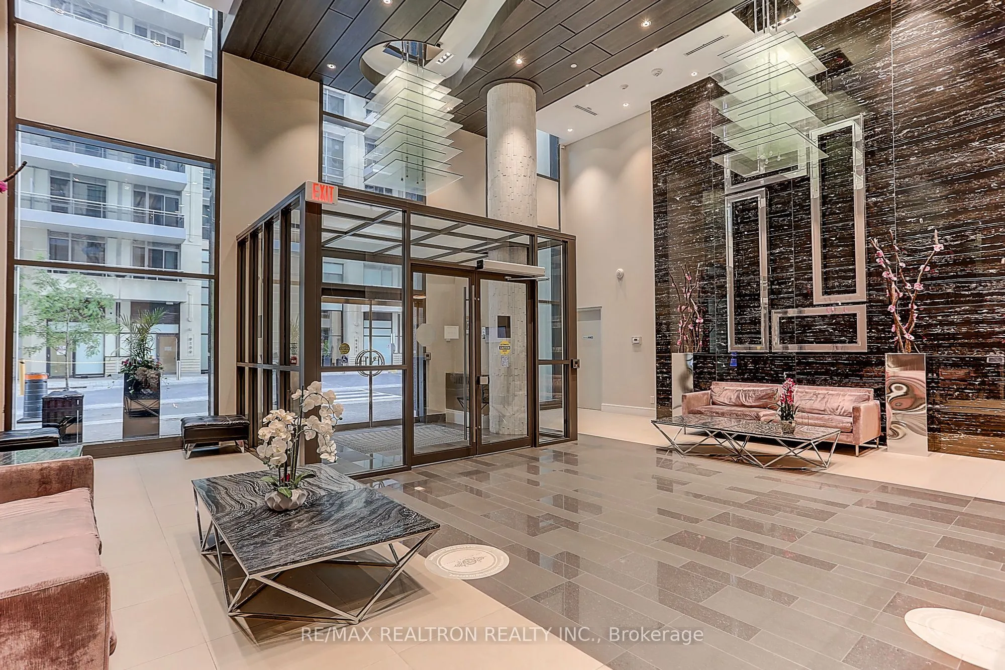 9205 Yonge Street, #1407