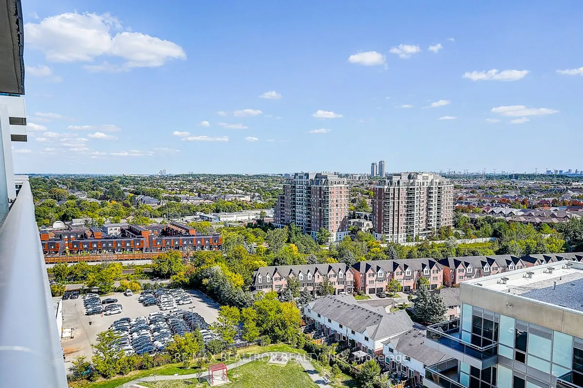 9205 Yonge Street, #1407