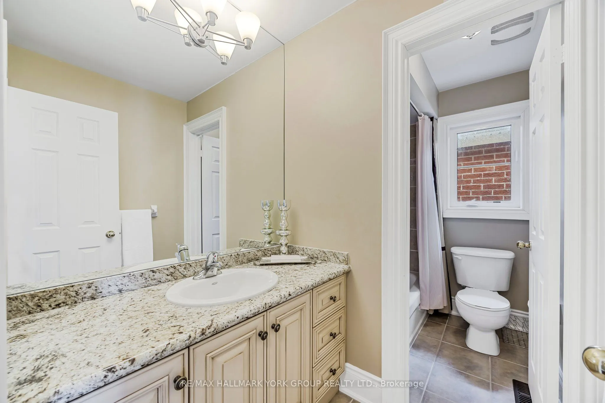 484 Worthington Avenue, #8