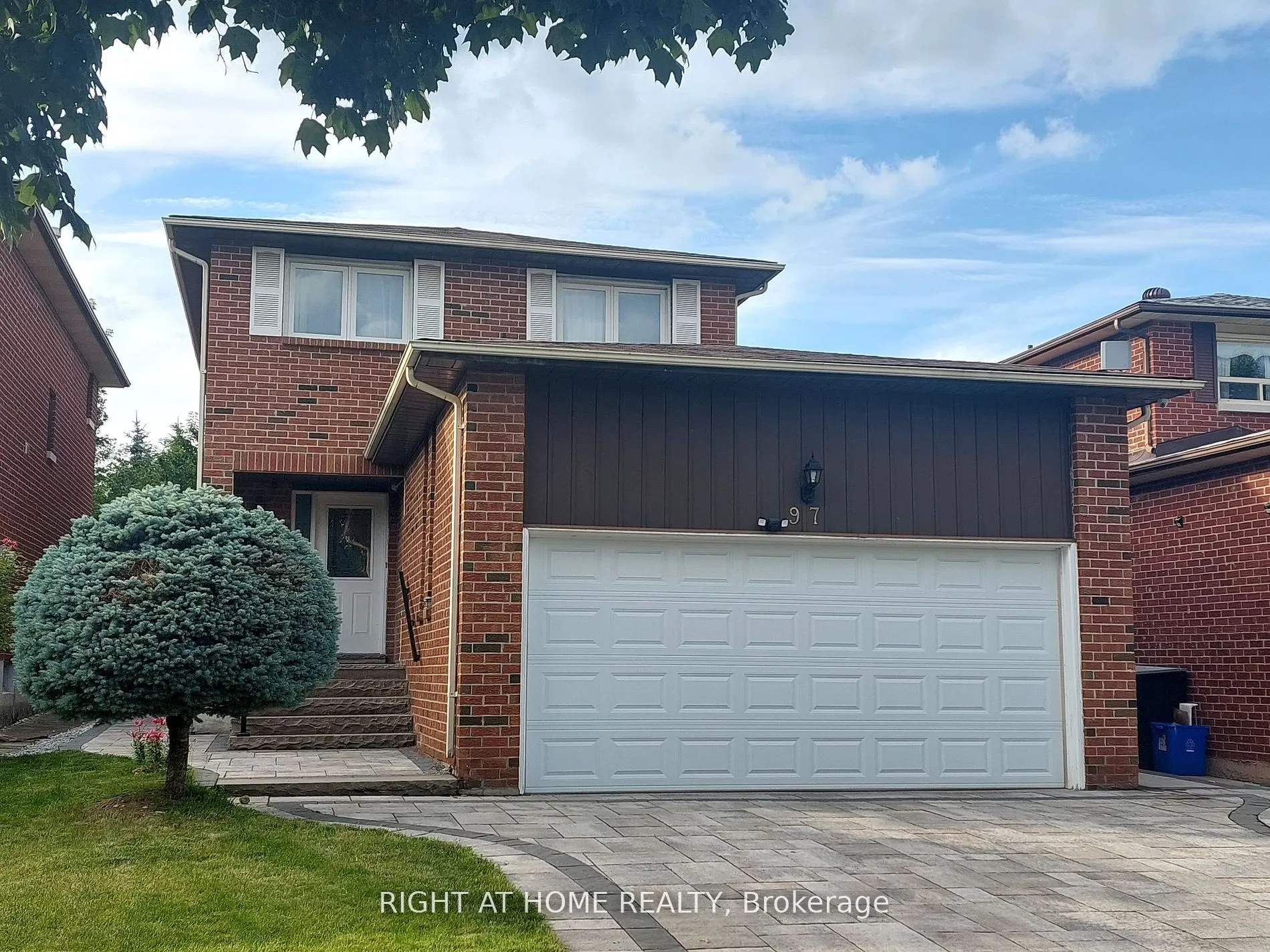 97 Belvedere Crescent, #Lower