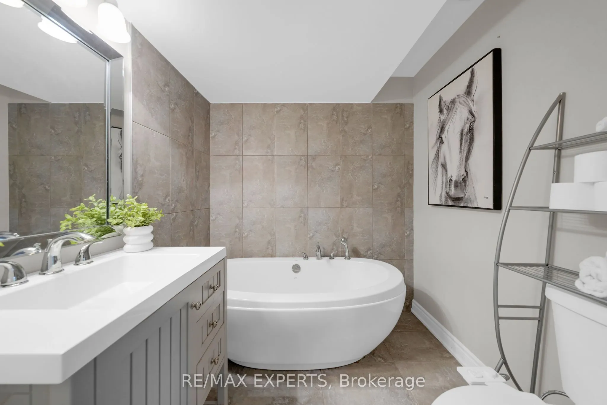 40 Hillcrest Drive, #28