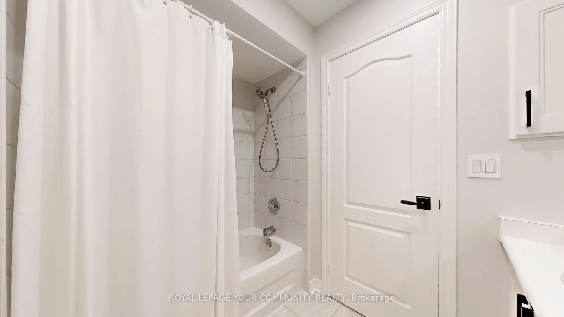 190 Harding Boulevard W, #164