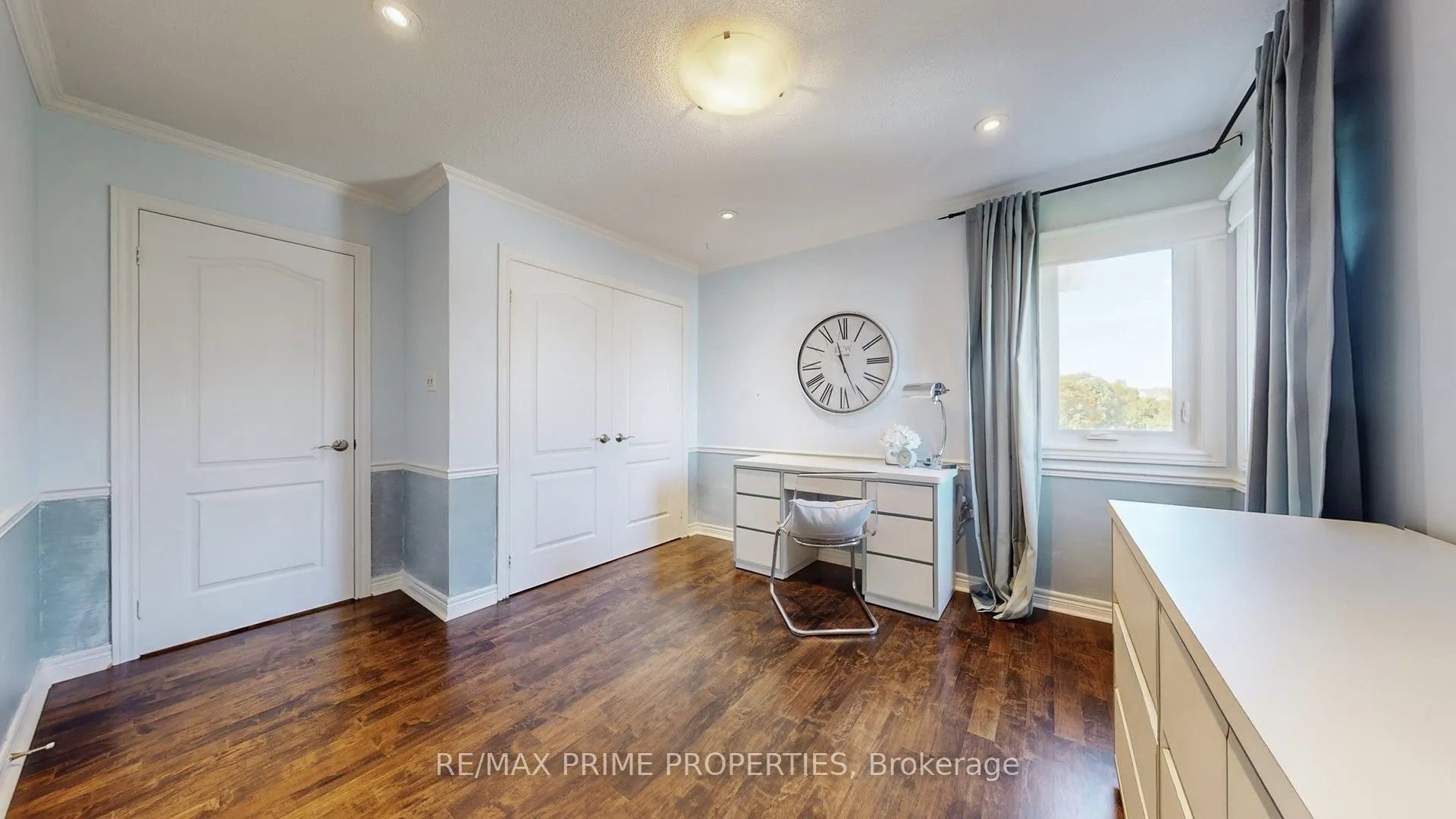 17 Raintree Crescent