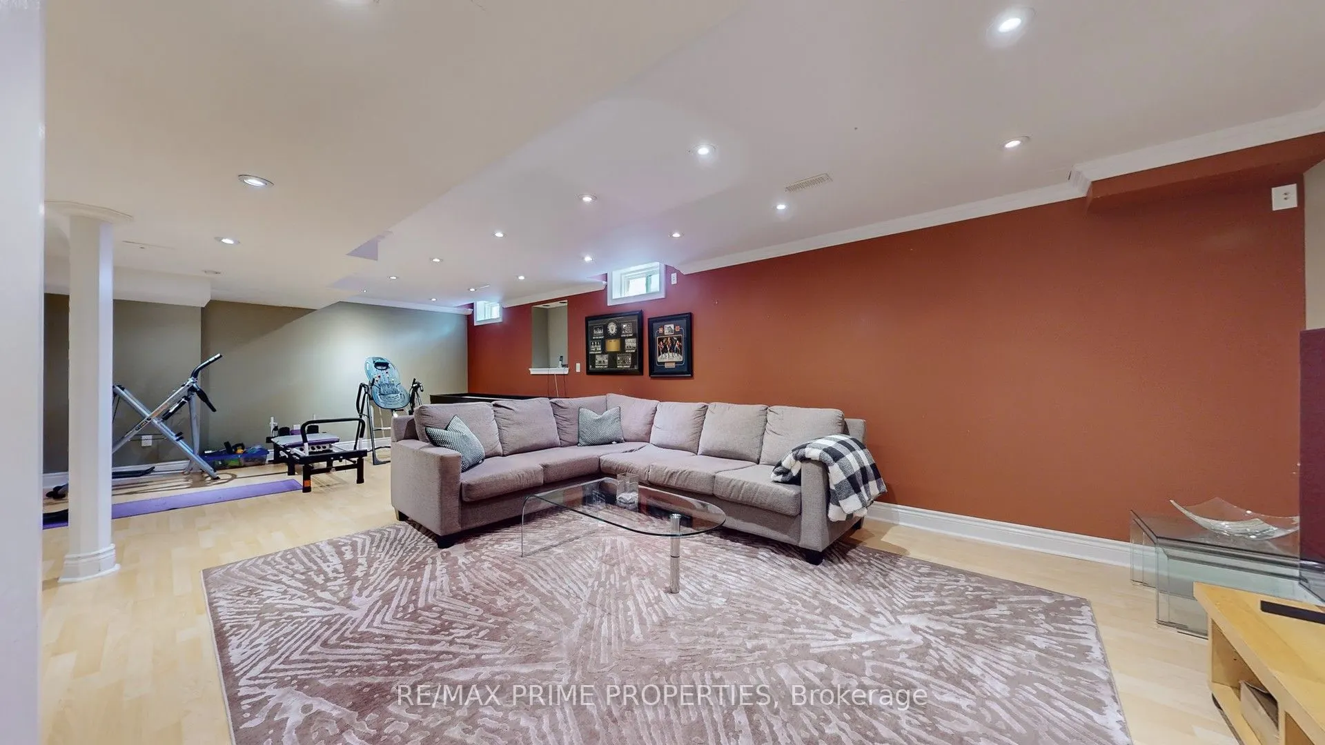 17 Raintree Crescent
