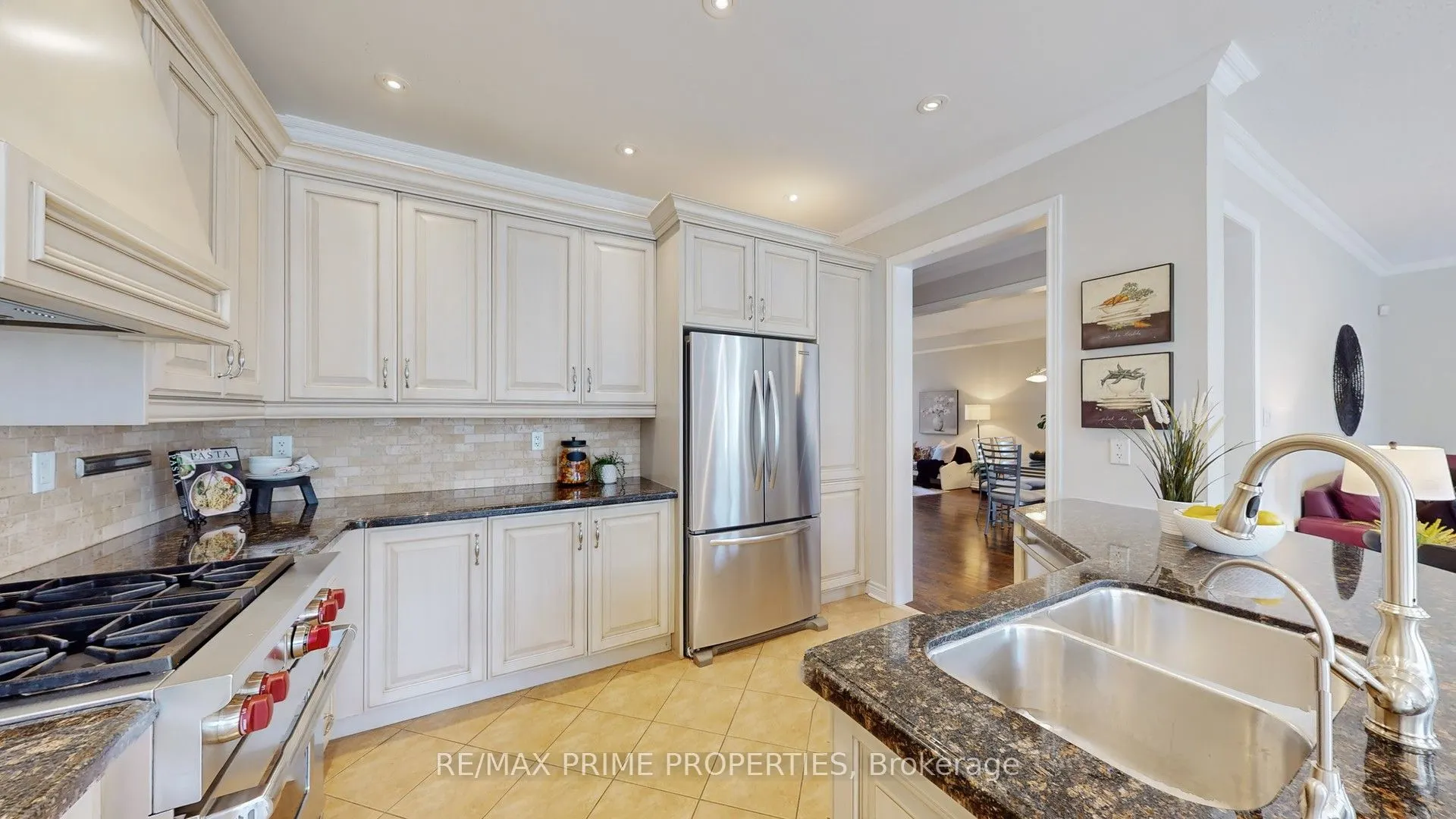 17 Raintree Crescent