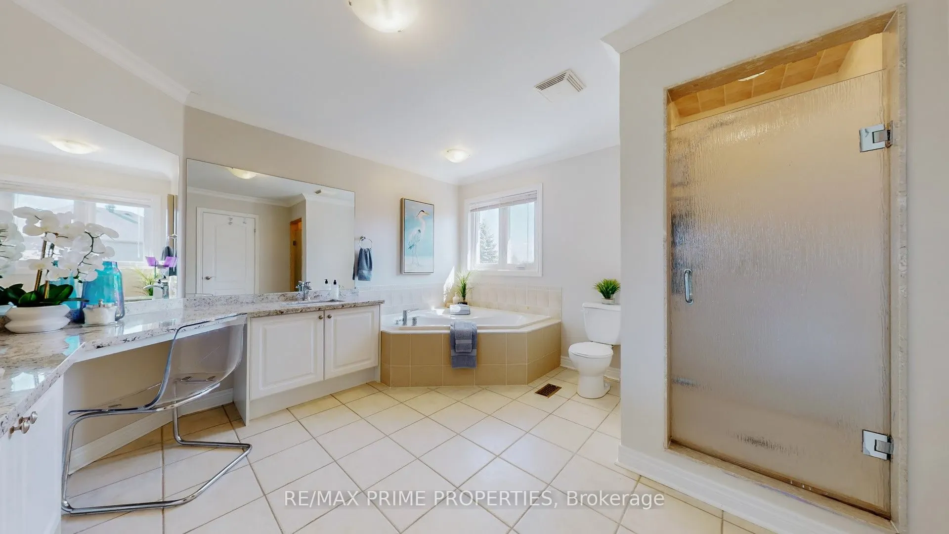 17 Raintree Crescent