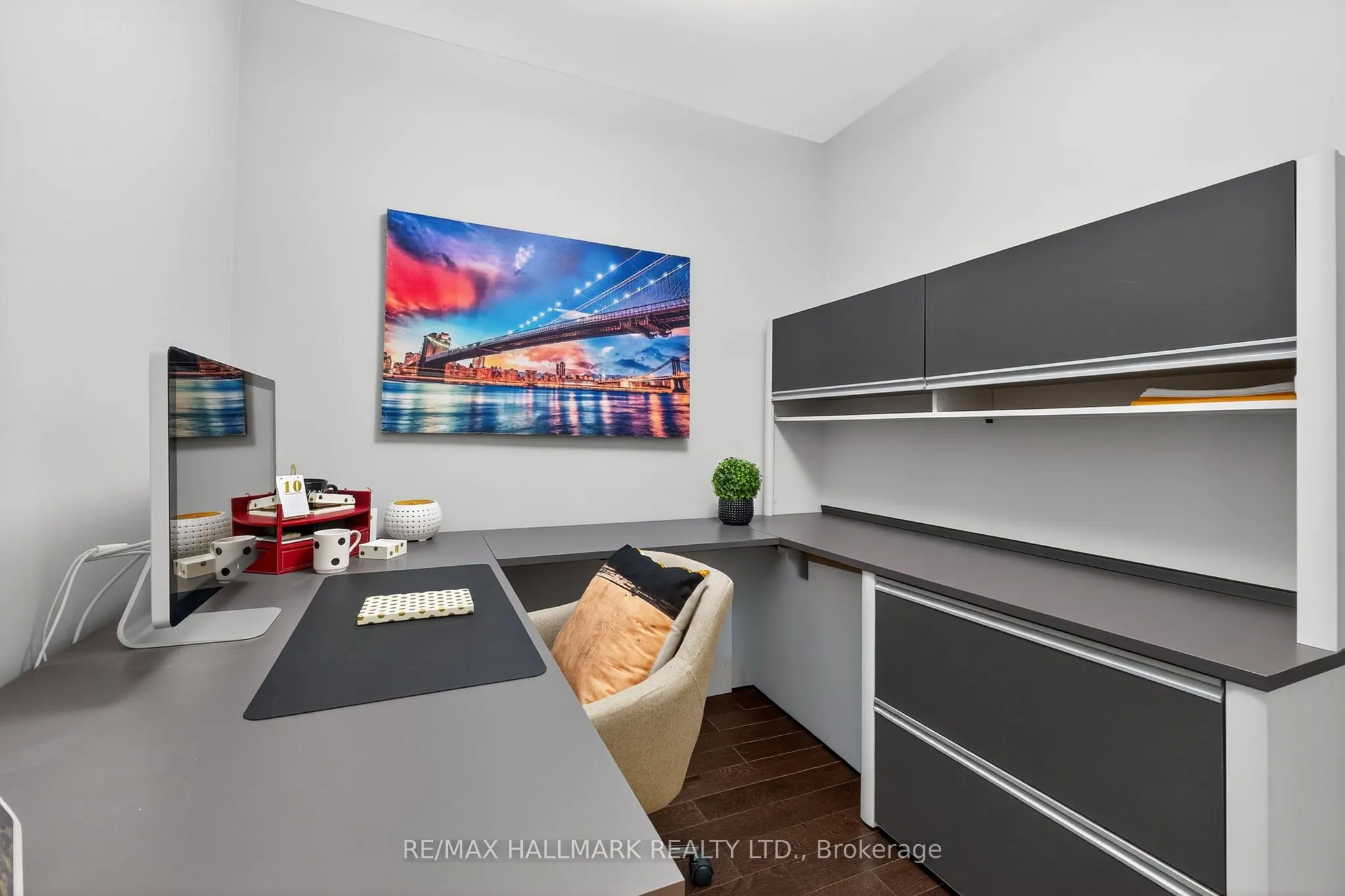 9909 Pine Valley Drive, #203