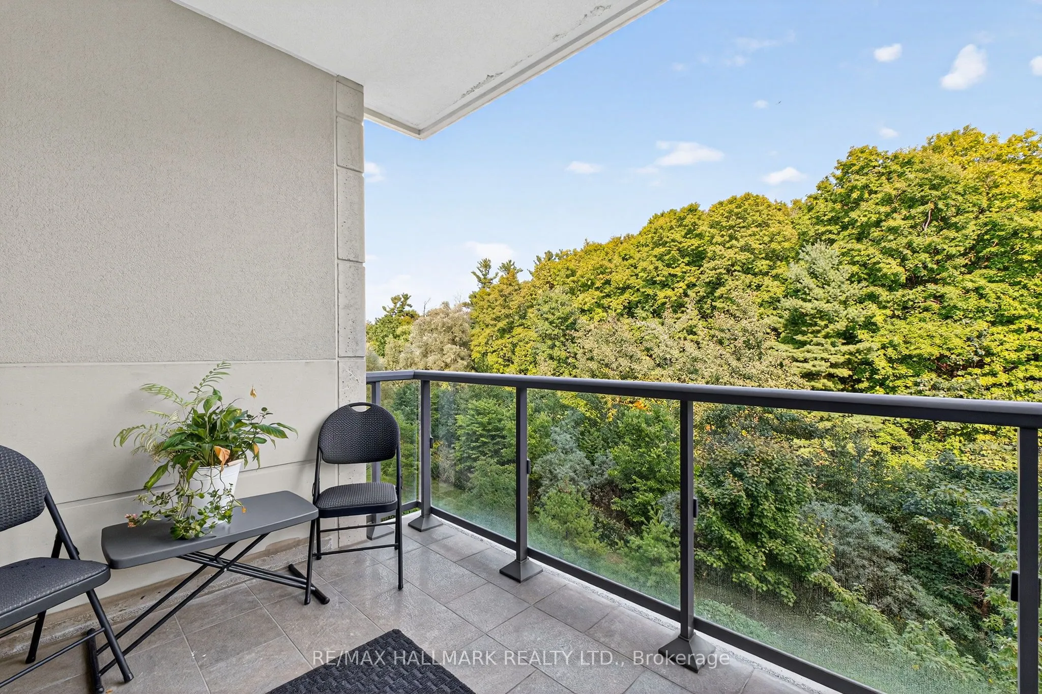 9909 Pine Valley Drive, #203