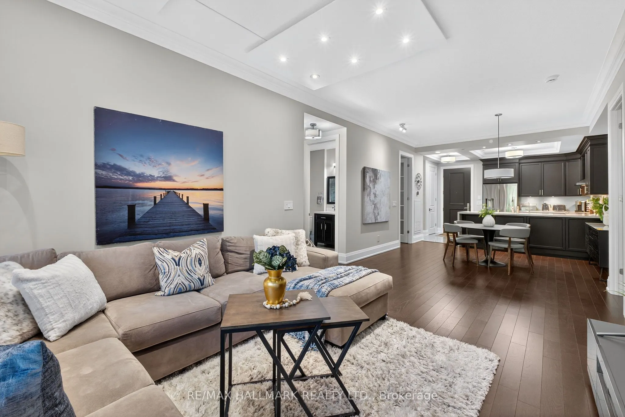 9909 Pine Valley Drive, #203