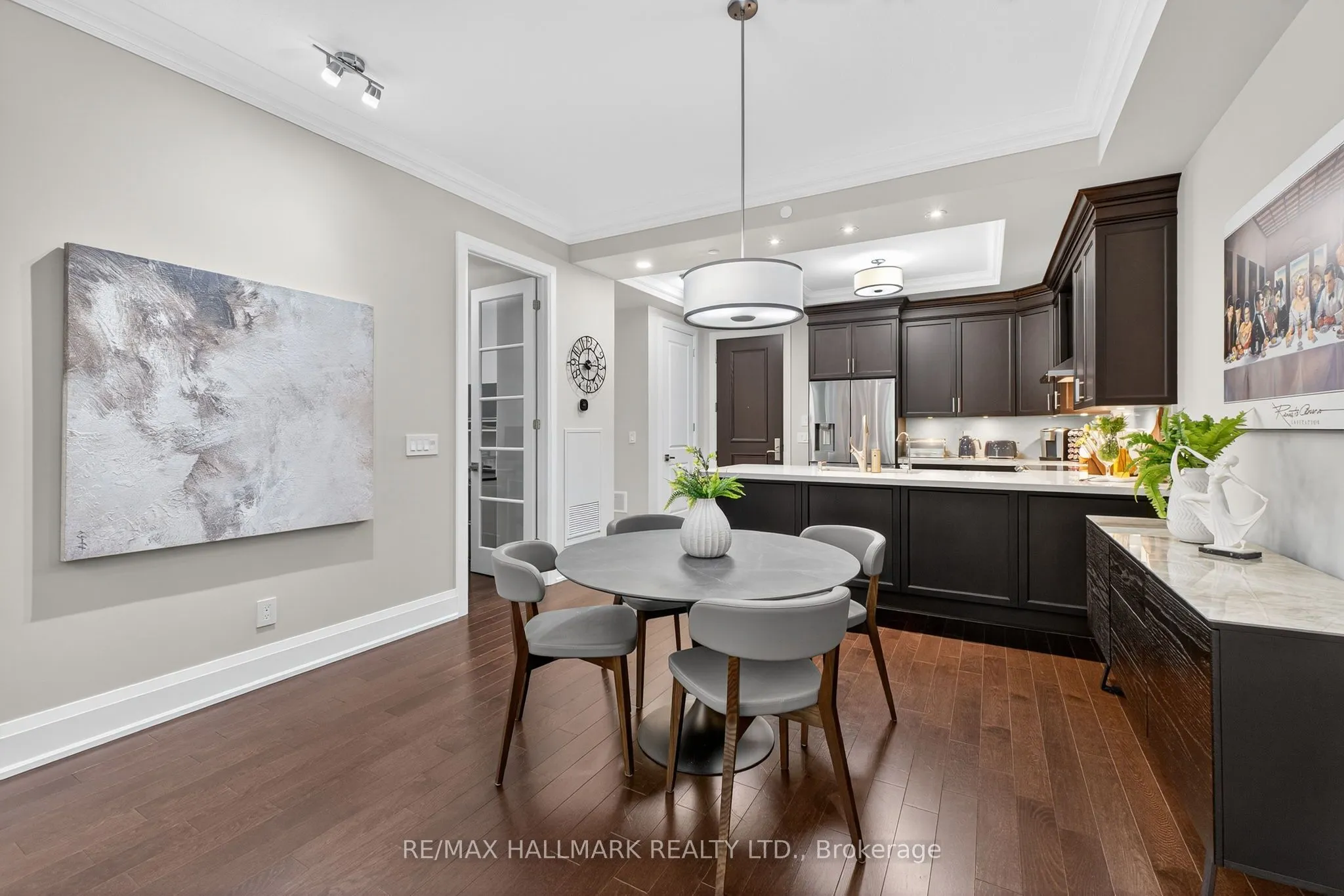 9909 Pine Valley Drive, #203