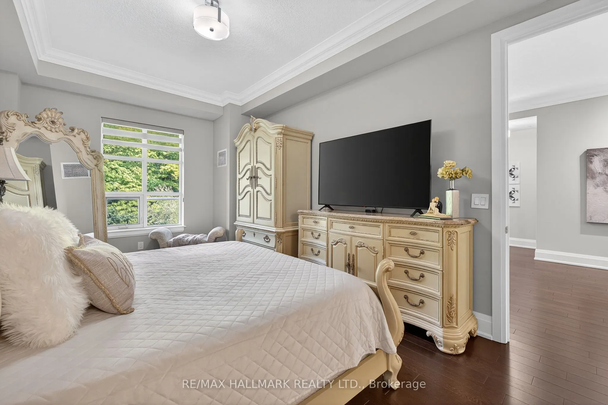 9909 Pine Valley Drive, #203