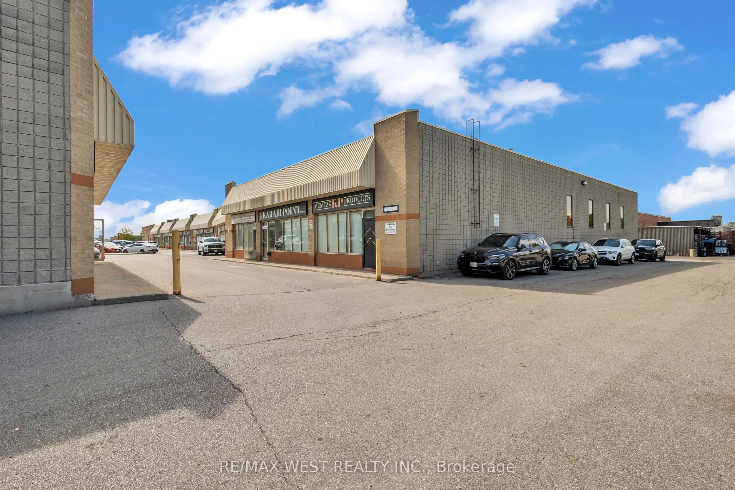 418 Hanlan Road, #17&18