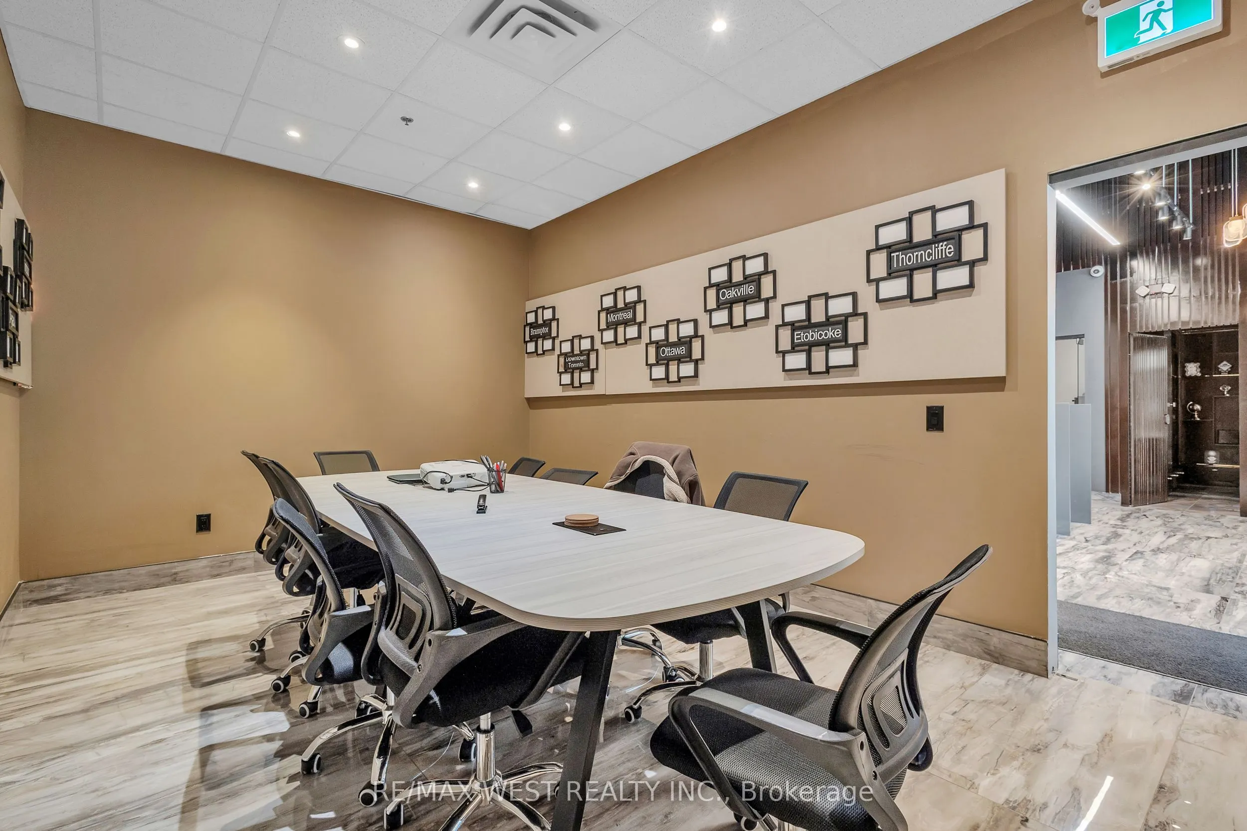 418 Hanlan Road, #17&18