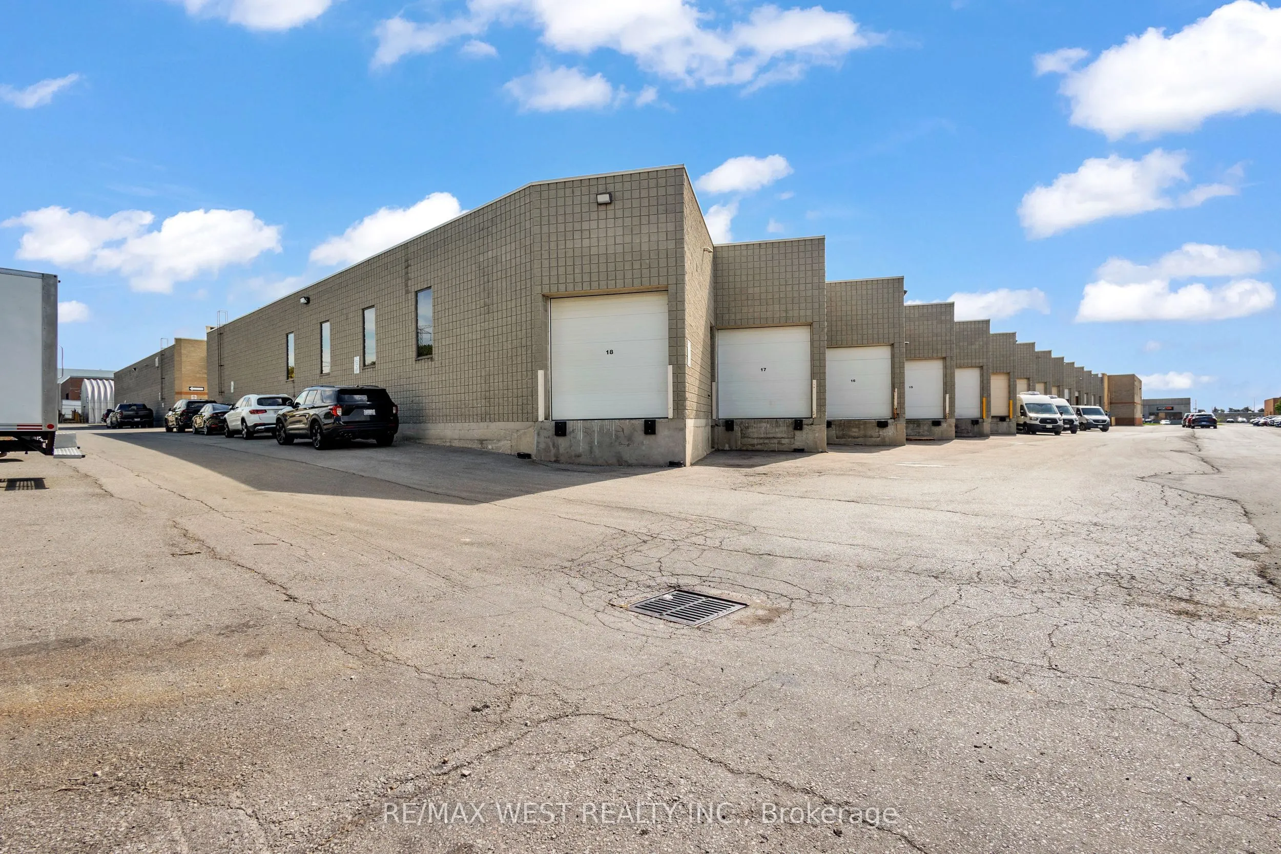 418 Hanlan Road, #17&18