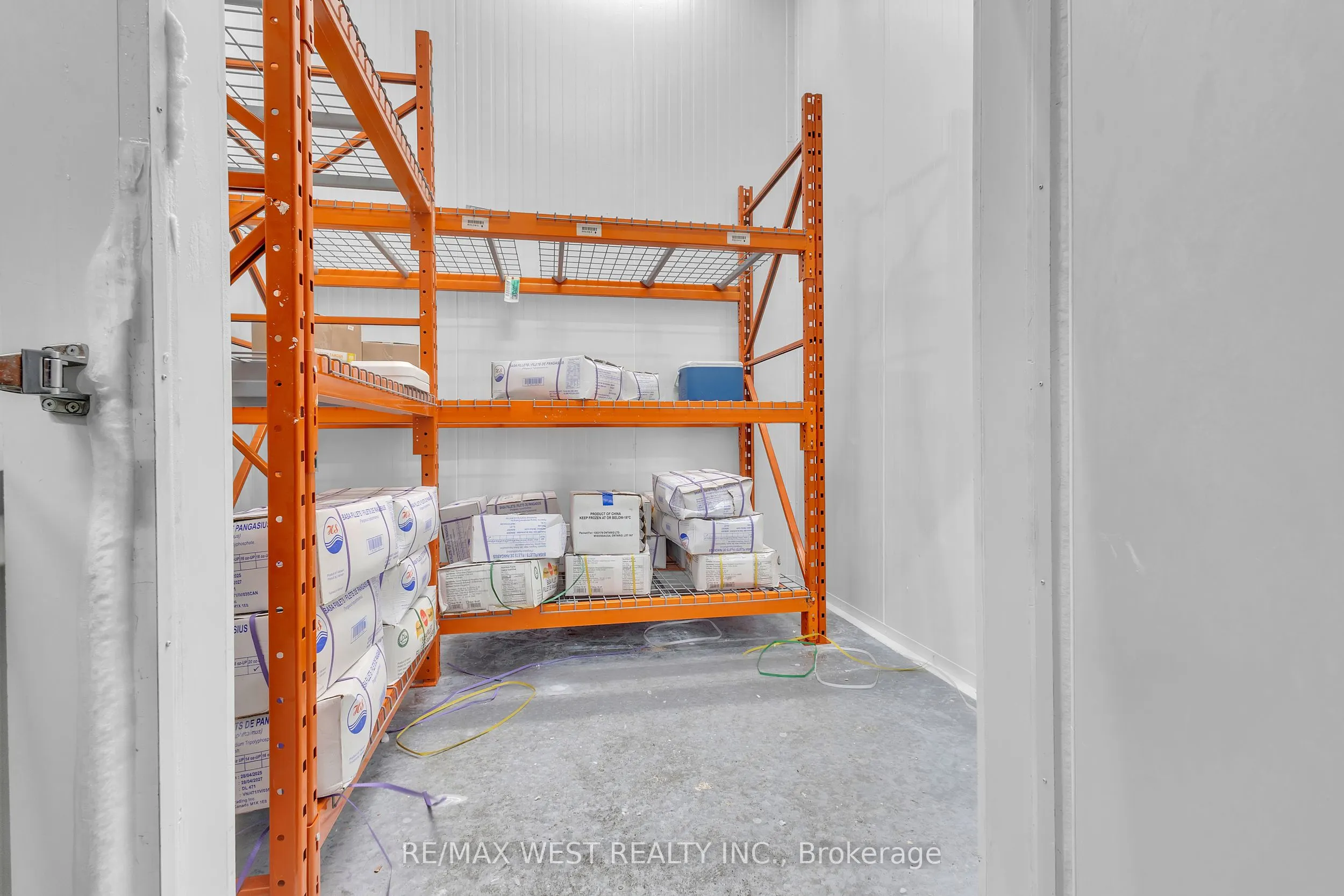 418 Hanlan Road, #17&18