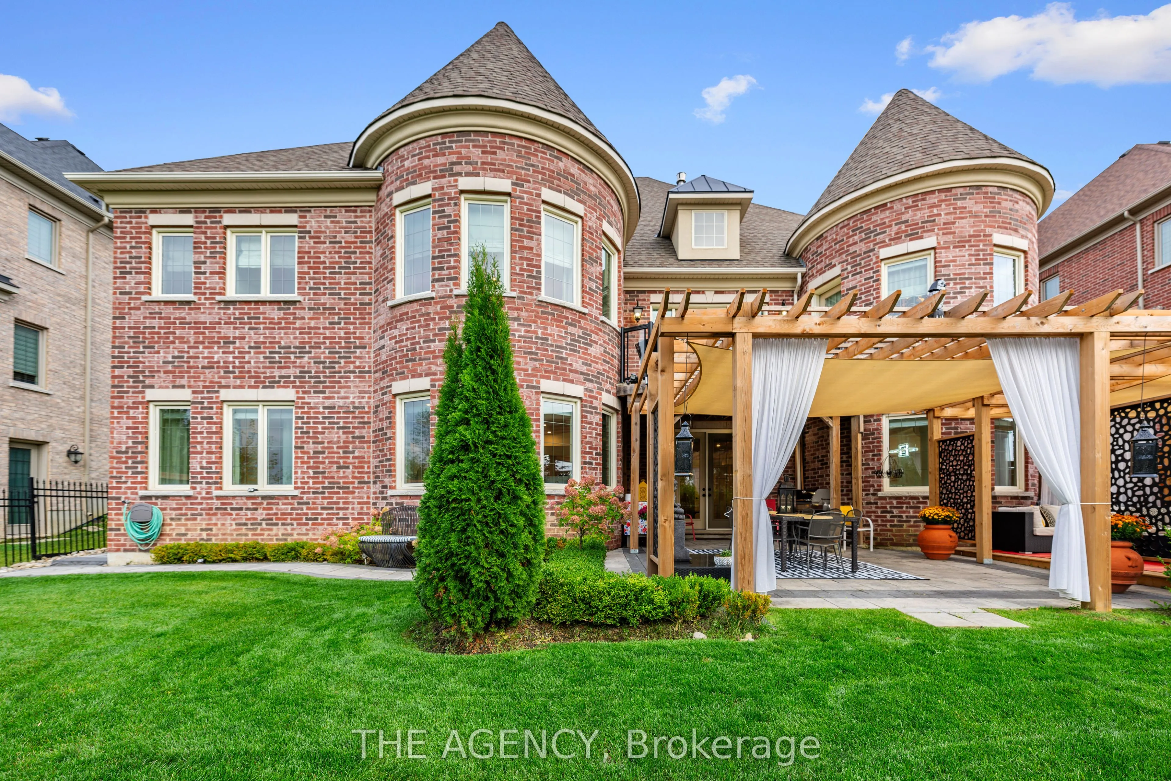 28 Chuck Ormsby Crescent