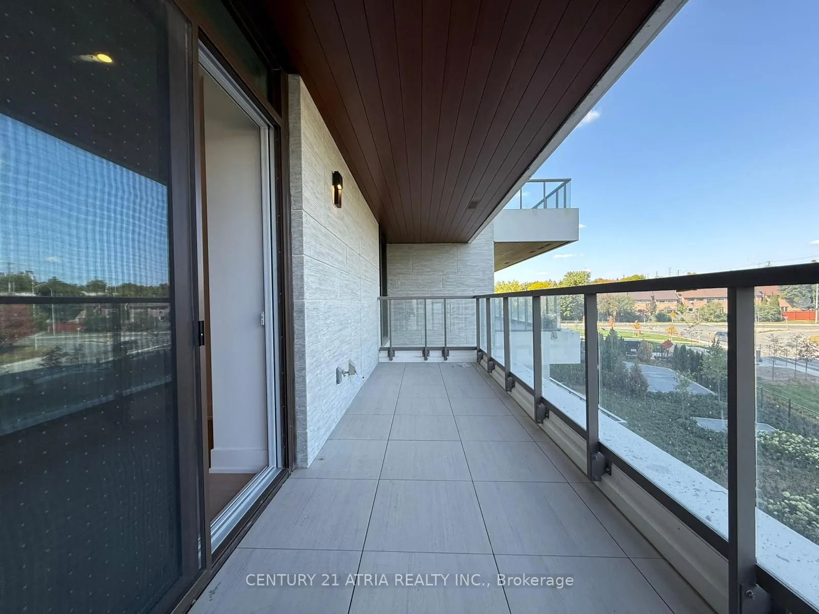 397 Royal Orchard Boulevard, #302