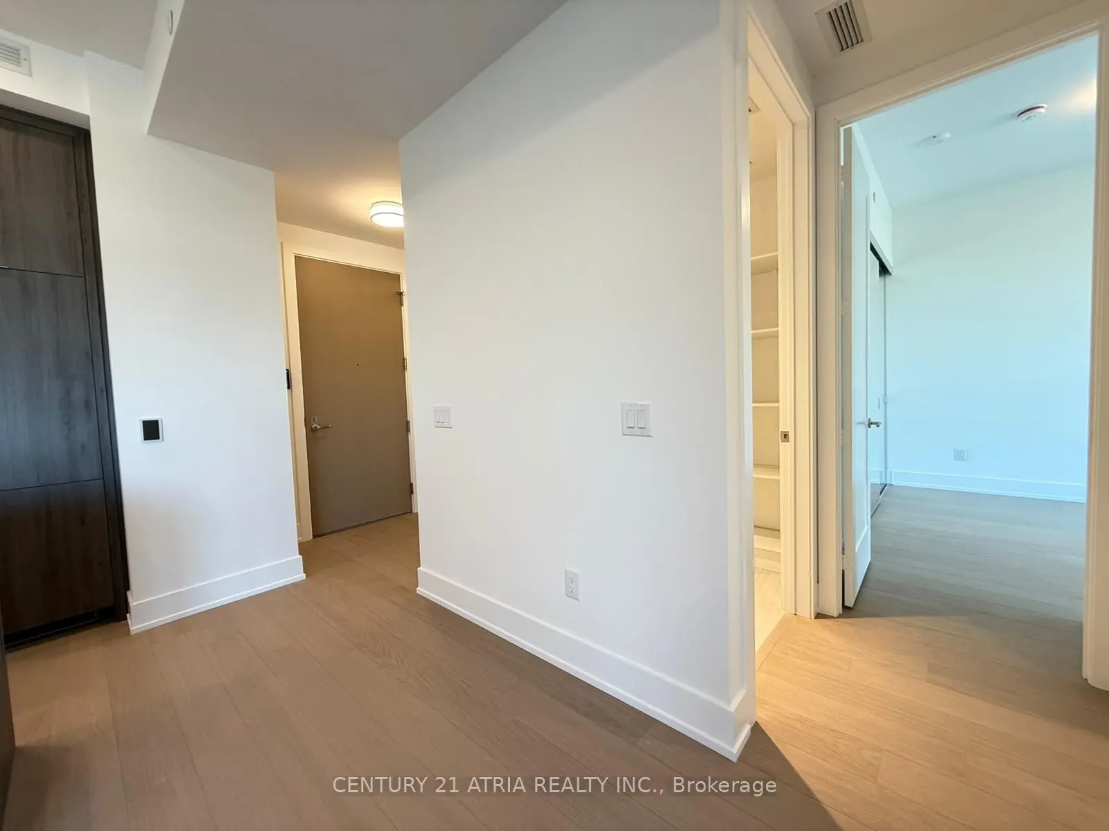 397 Royal Orchard Boulevard, #302