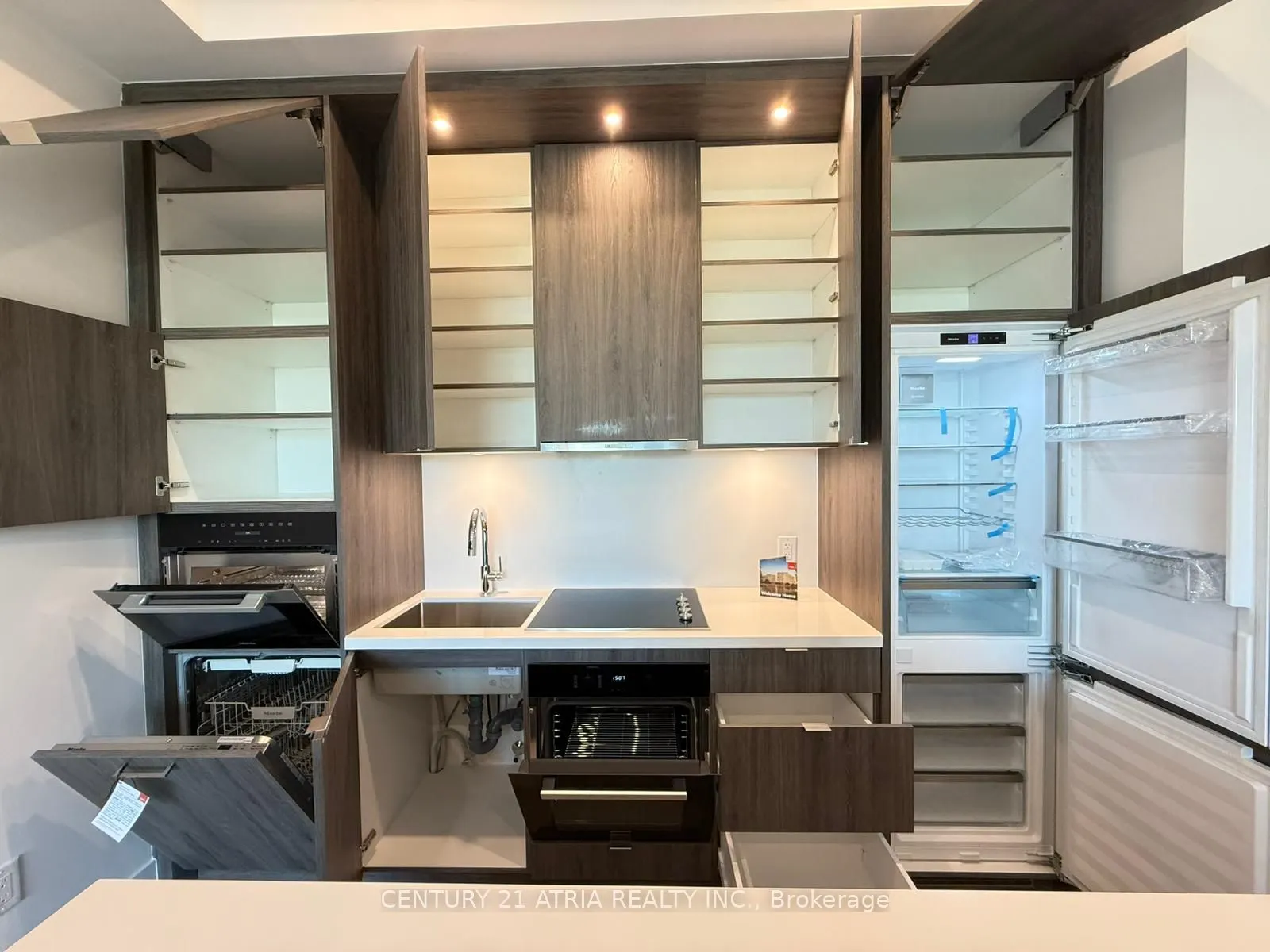 397 Royal Orchard Boulevard, #302