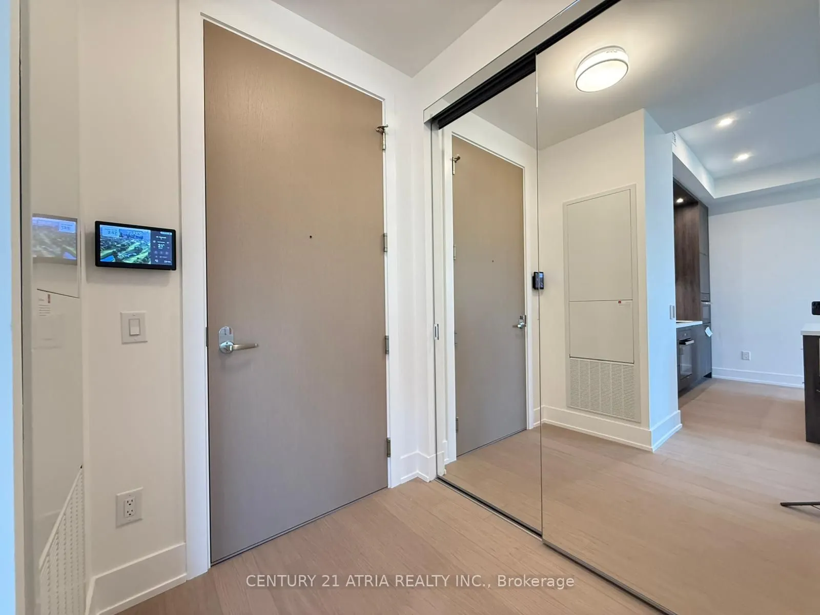 397 Royal Orchard Boulevard, #302