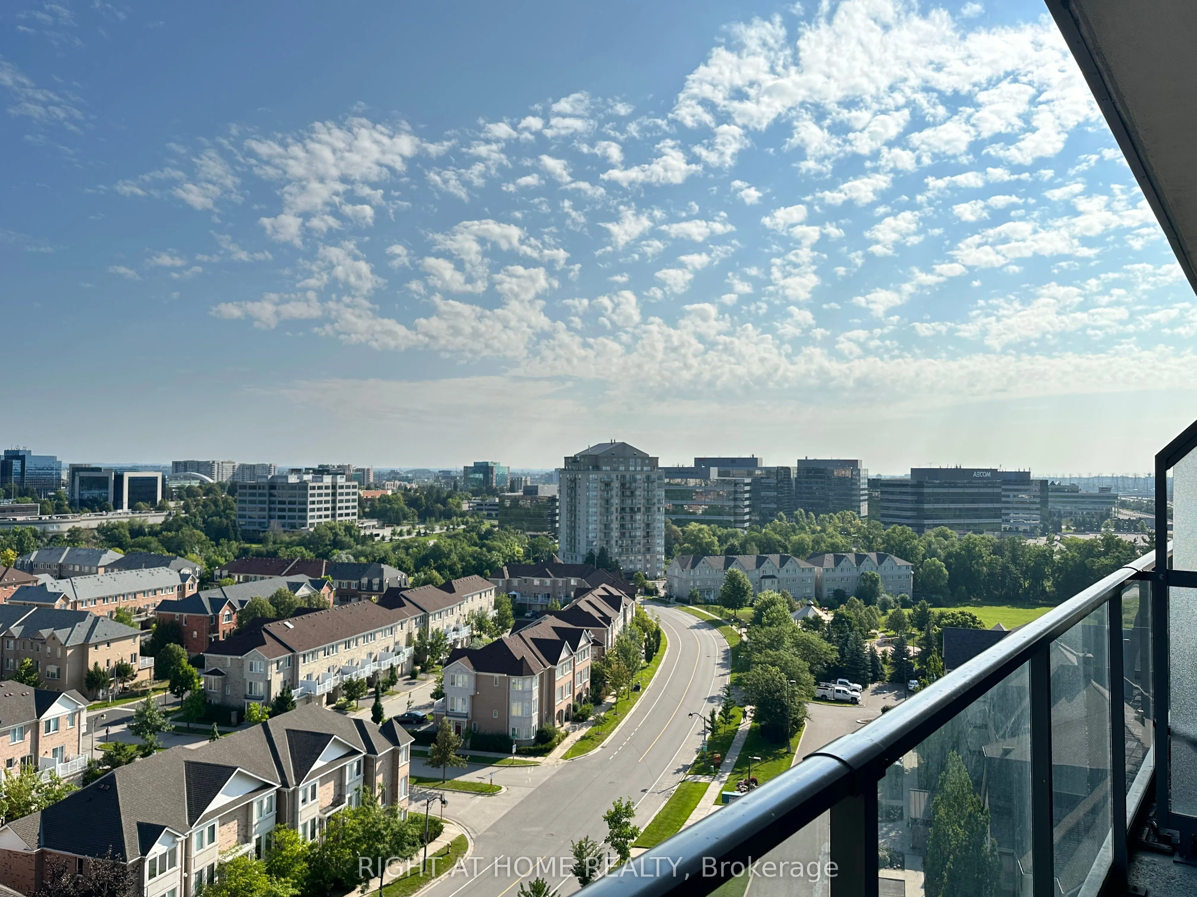 325 South Park Road, #1202