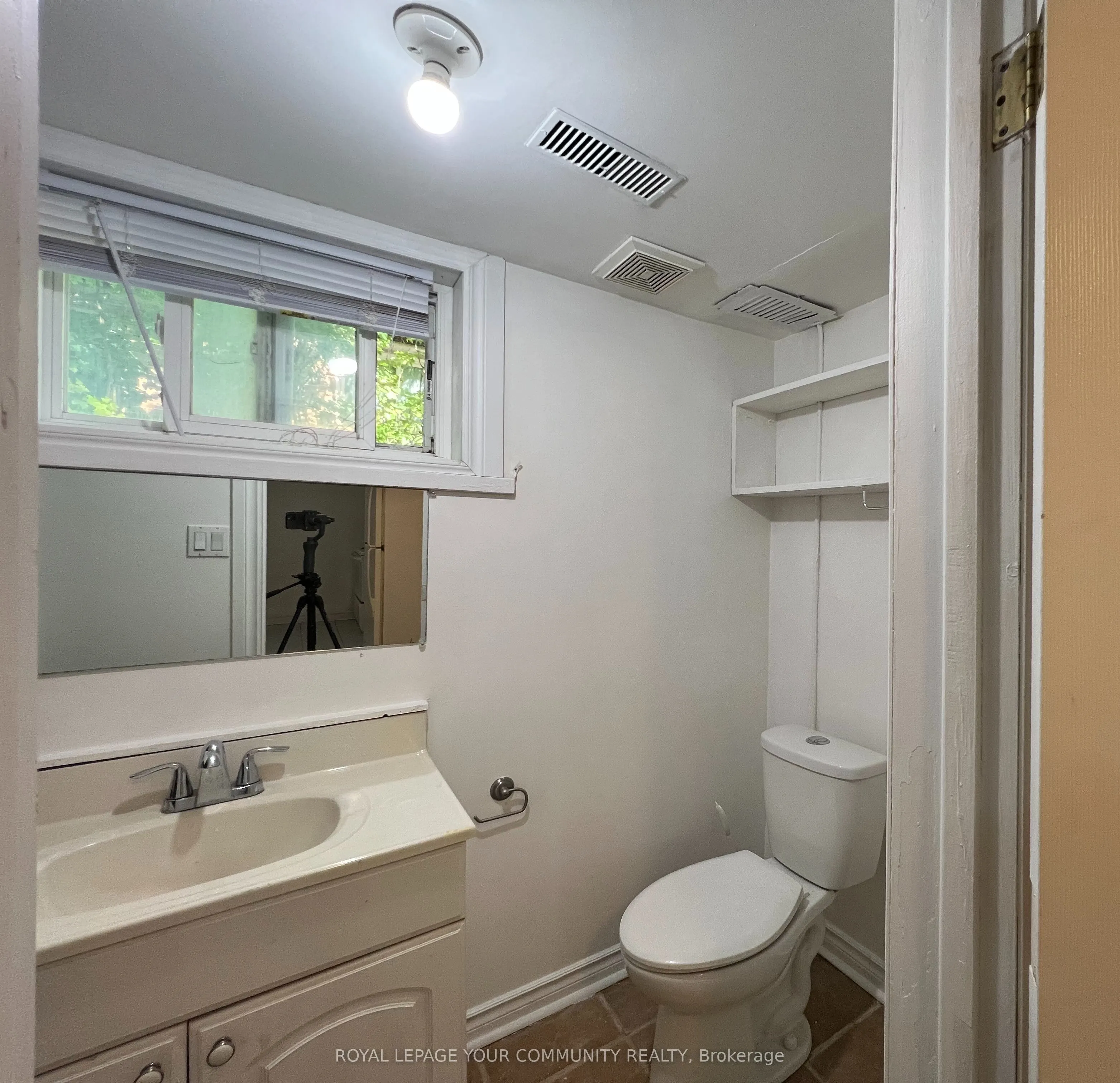 78 Meadowview Avenue