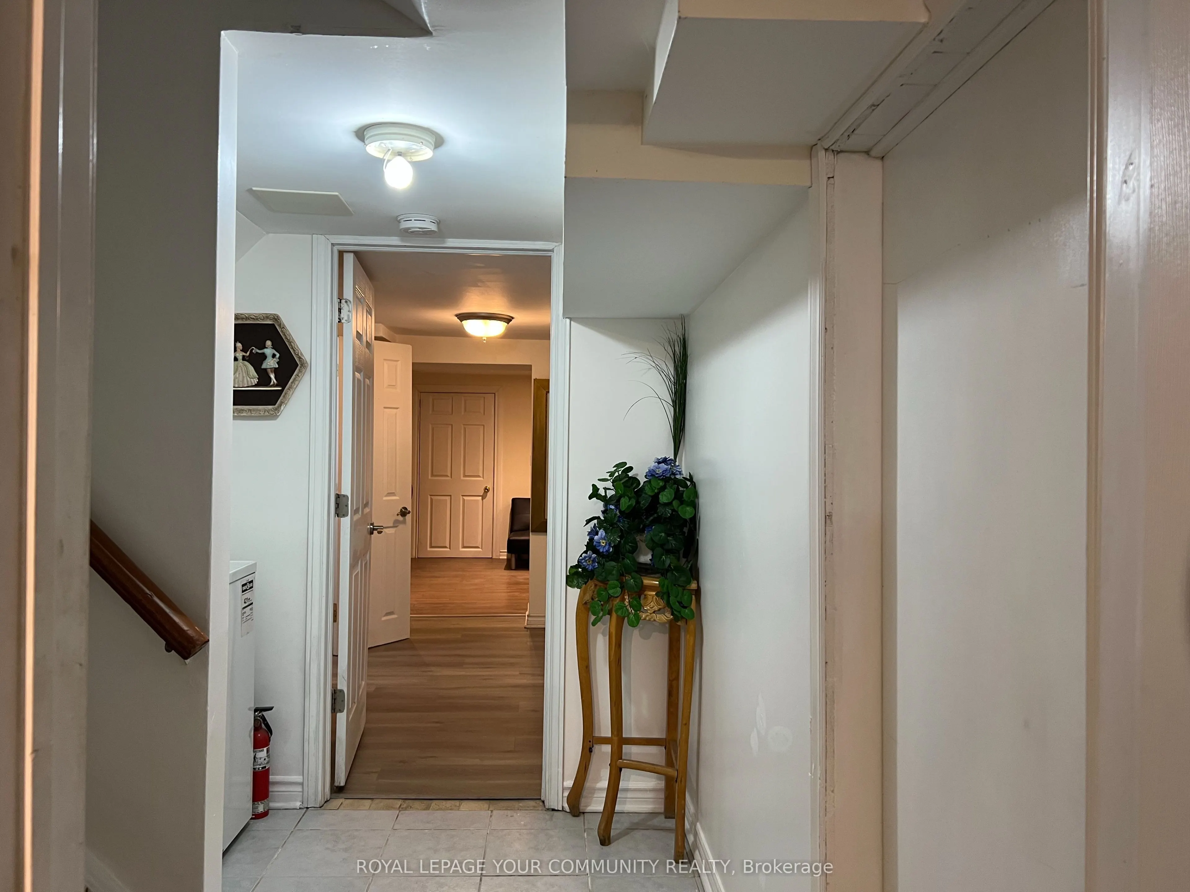 78 Meadowview Avenue