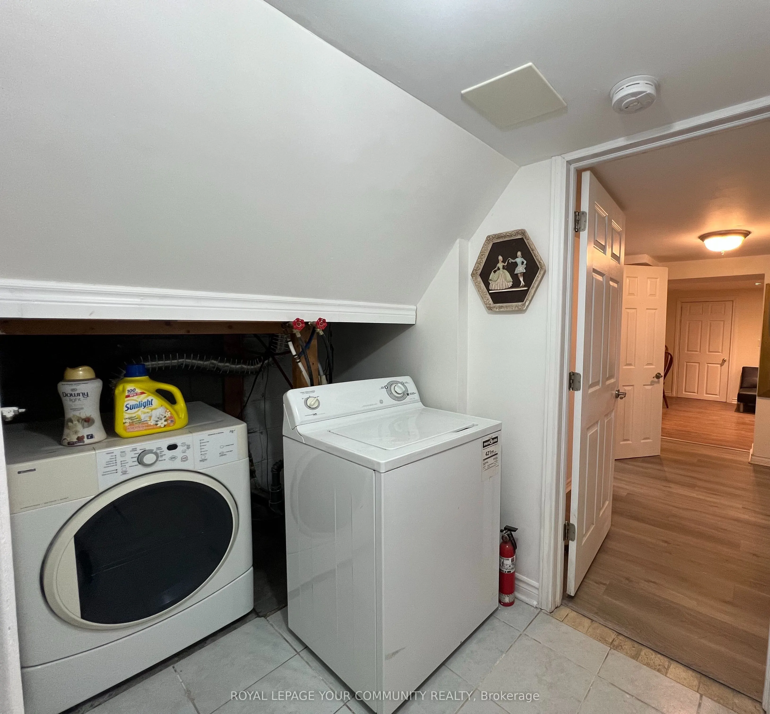 78 Meadowview Avenue