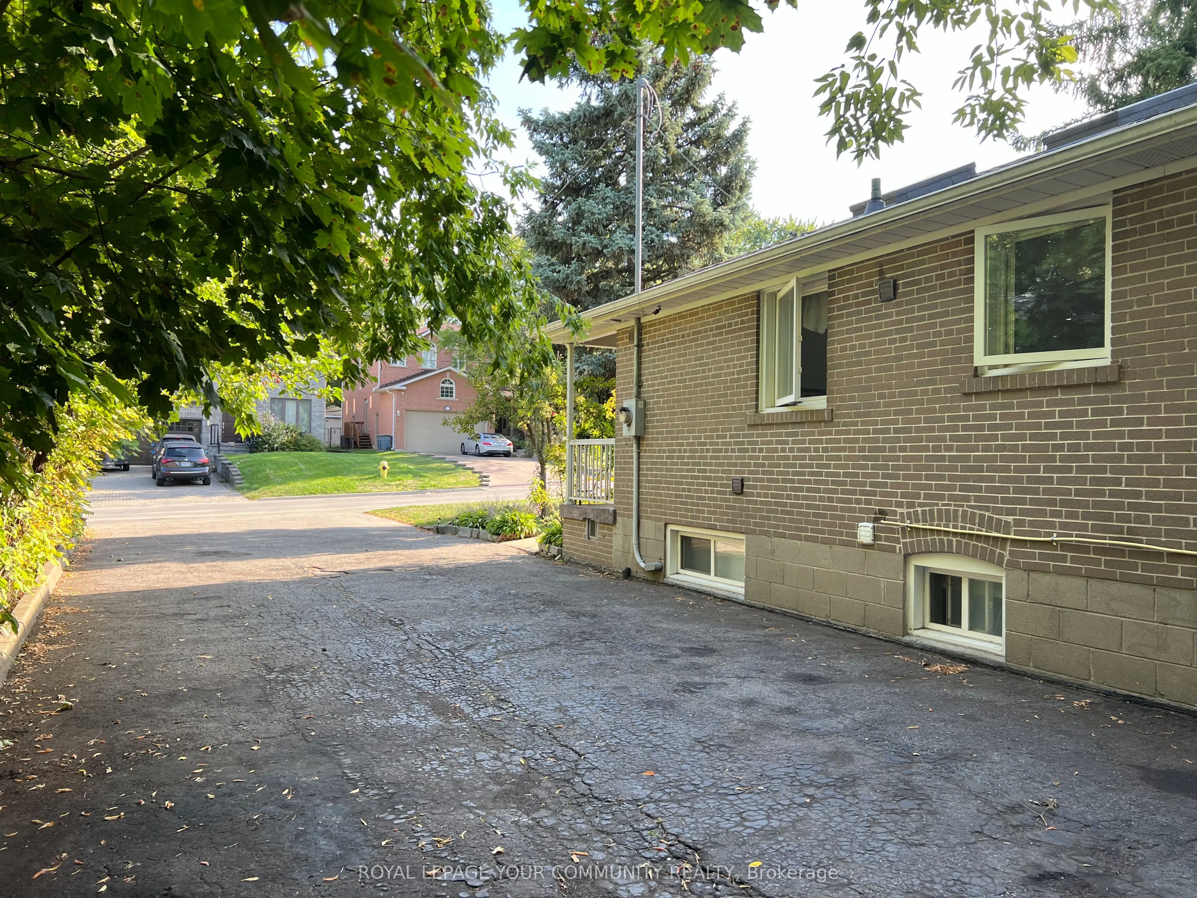 78 Meadowview Avenue