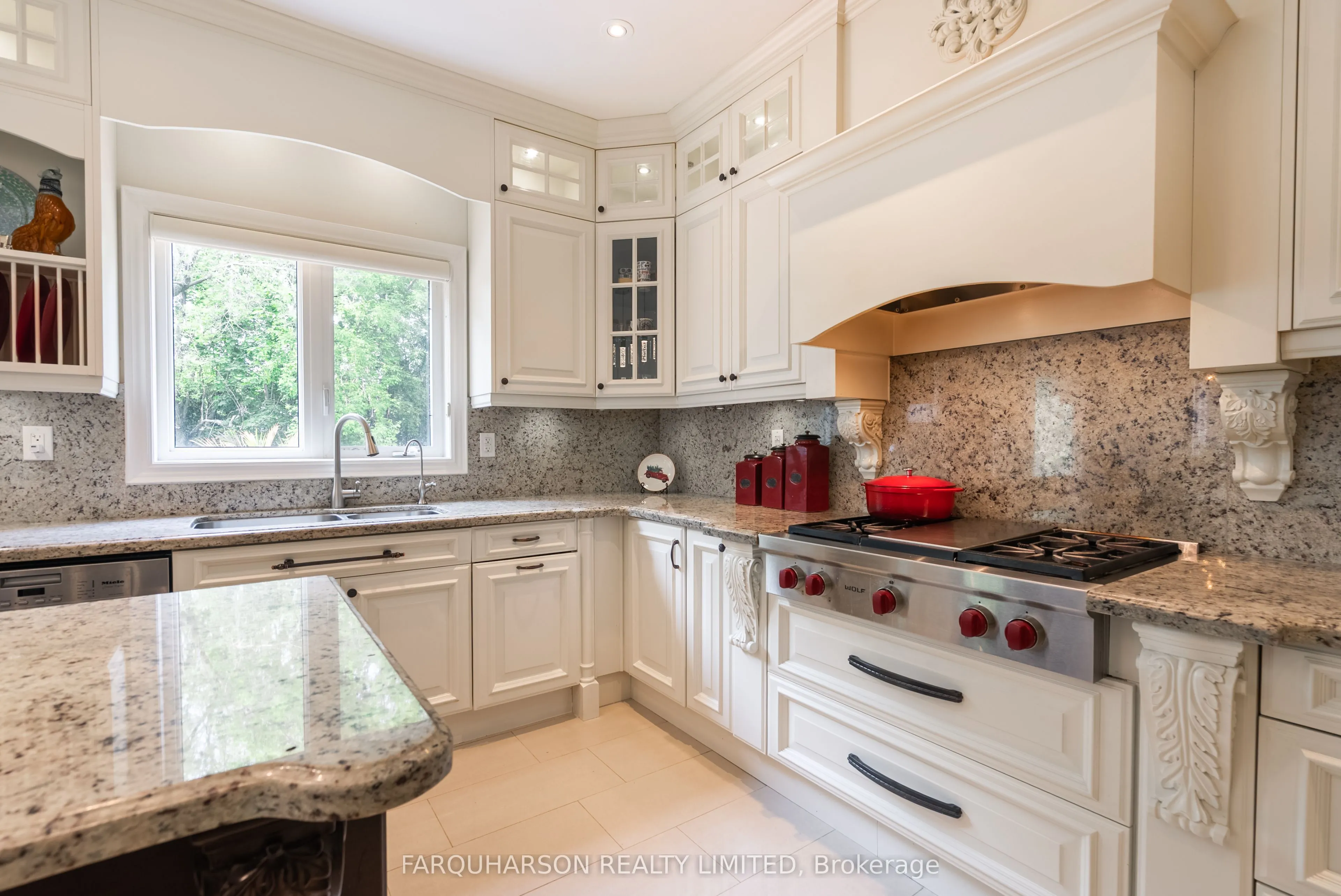 16 Durhamview Crescent