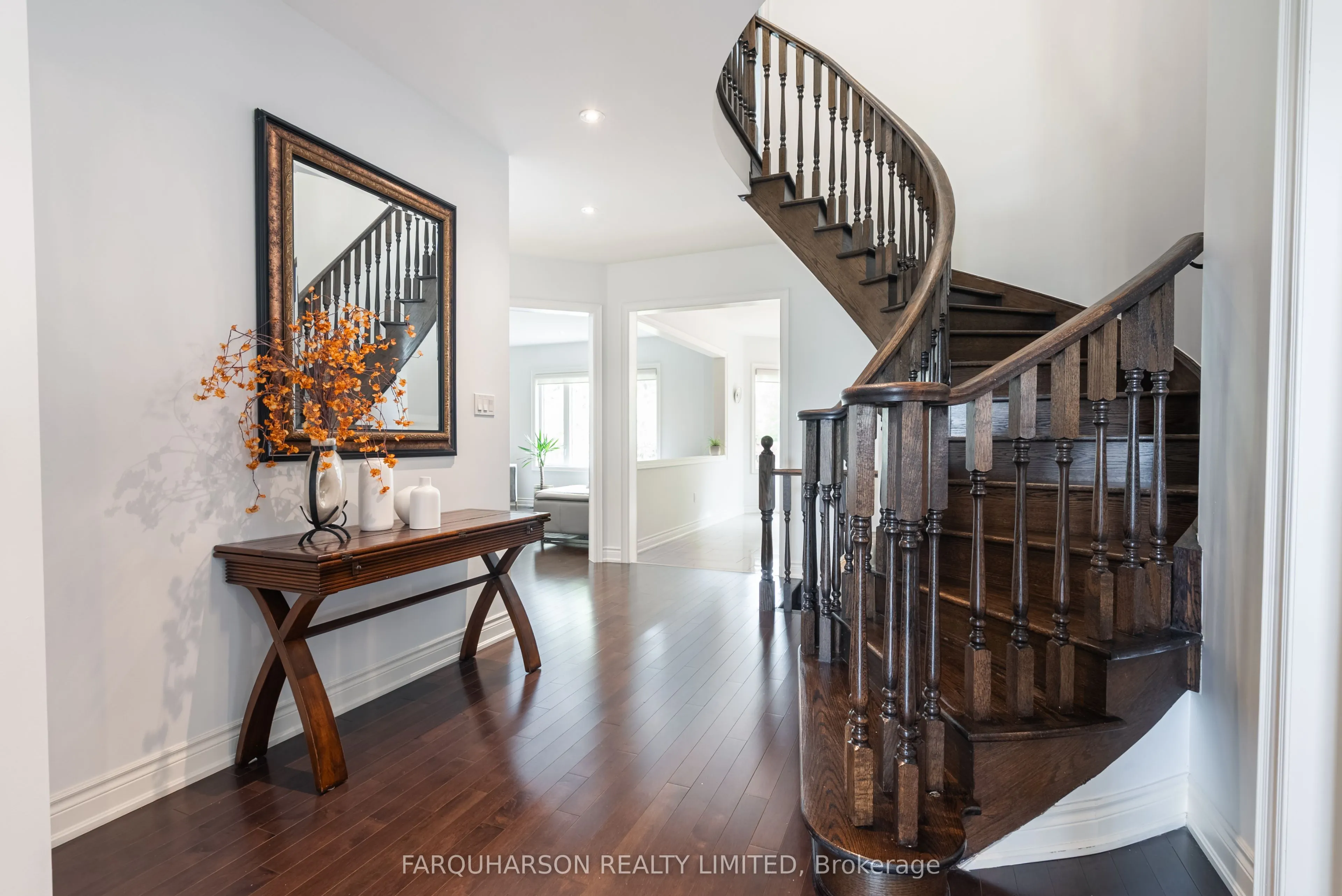 16 Durhamview Crescent