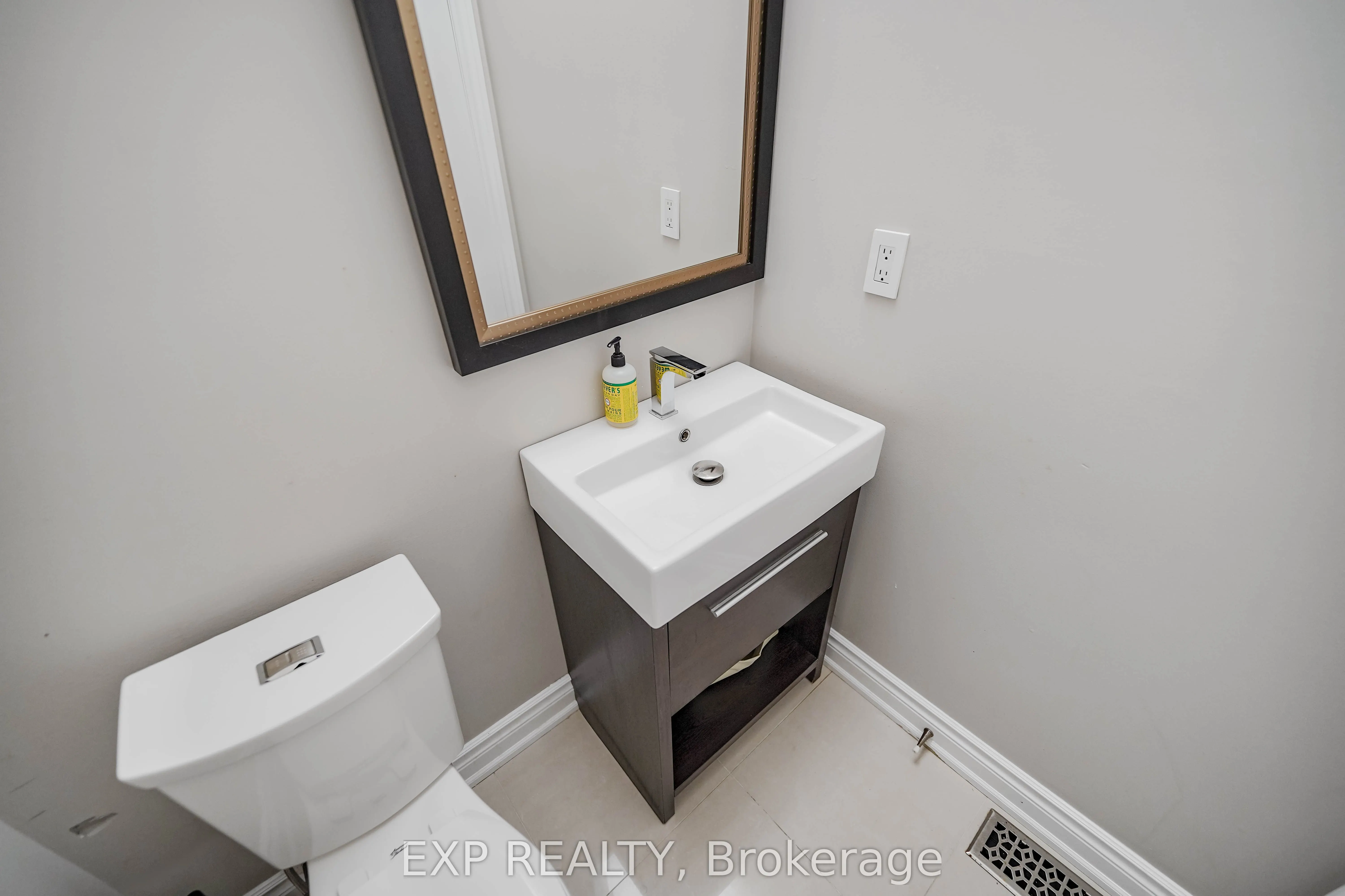 116 Colesbrook Road