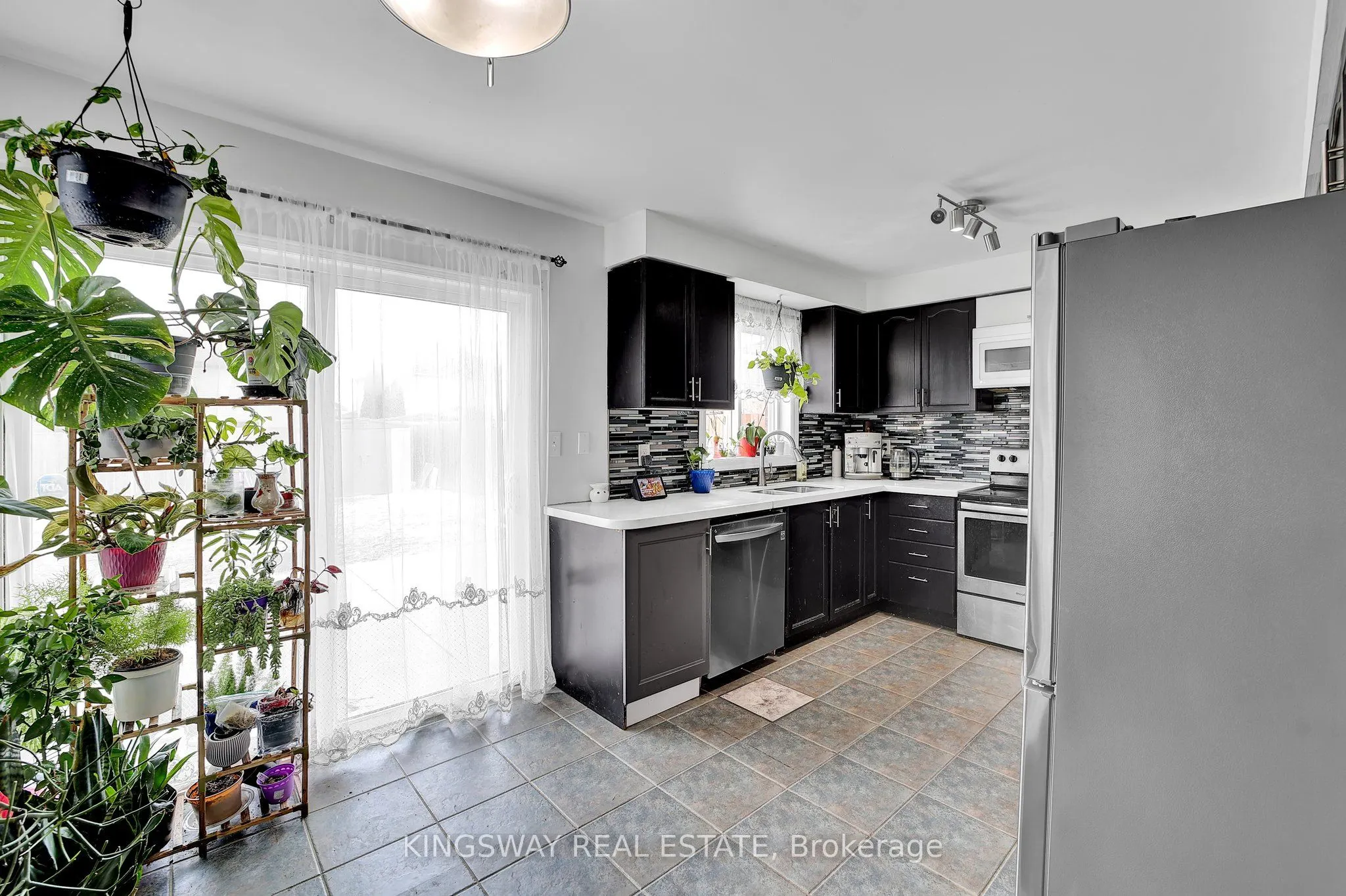 1139 ORIOLE Crescent