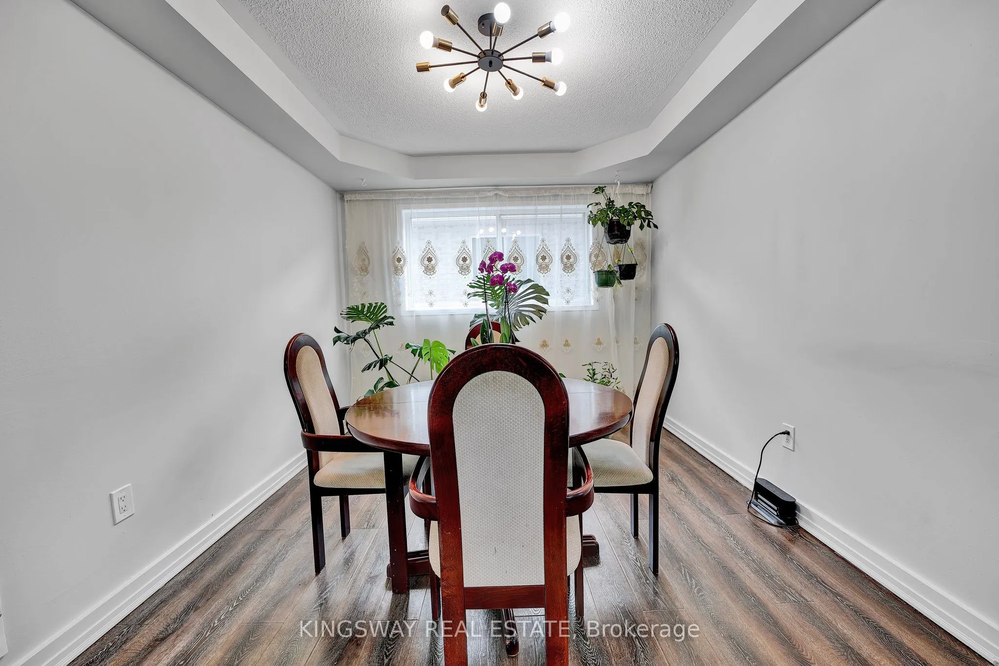 1139 ORIOLE Crescent